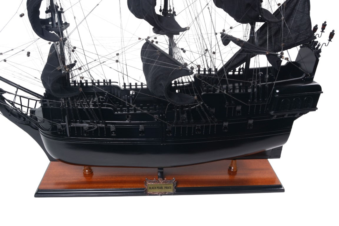 Svarta pärlan modell av piratskepp - Längd 89cm - BP80R