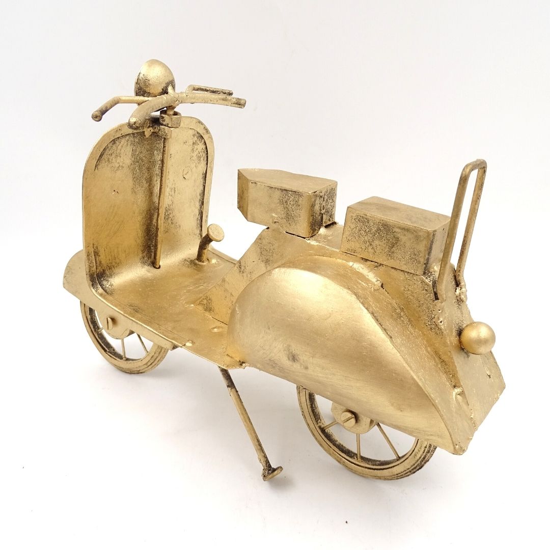 Retroscooter modell i metall – NC2860