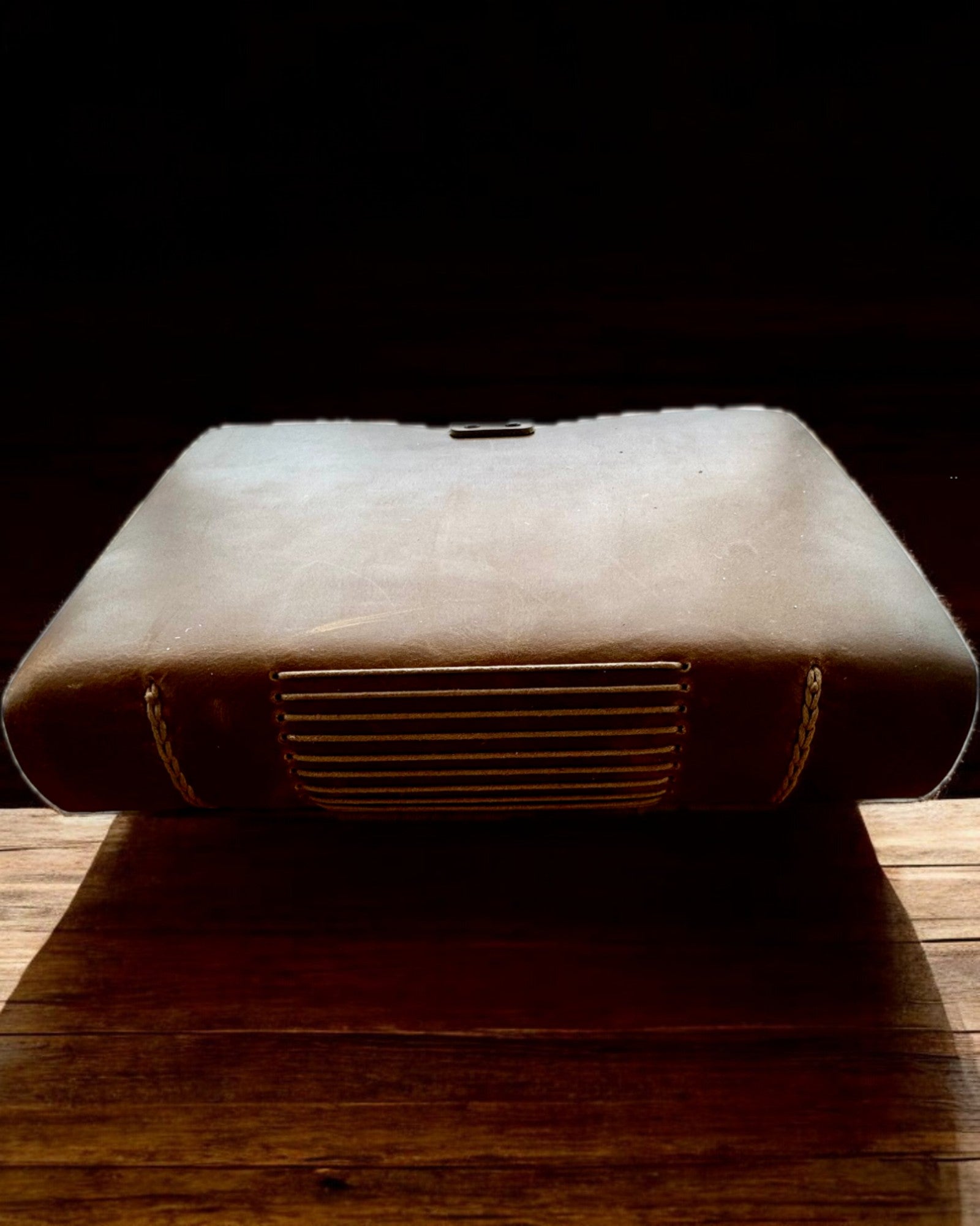 Notatnik Premium "RetroNotes" – Elegant anteckningsbok i Äkta Läder - 200 sidor, 120g, anteckningsbok, skissbok, brun färg, personalisering med gravyr