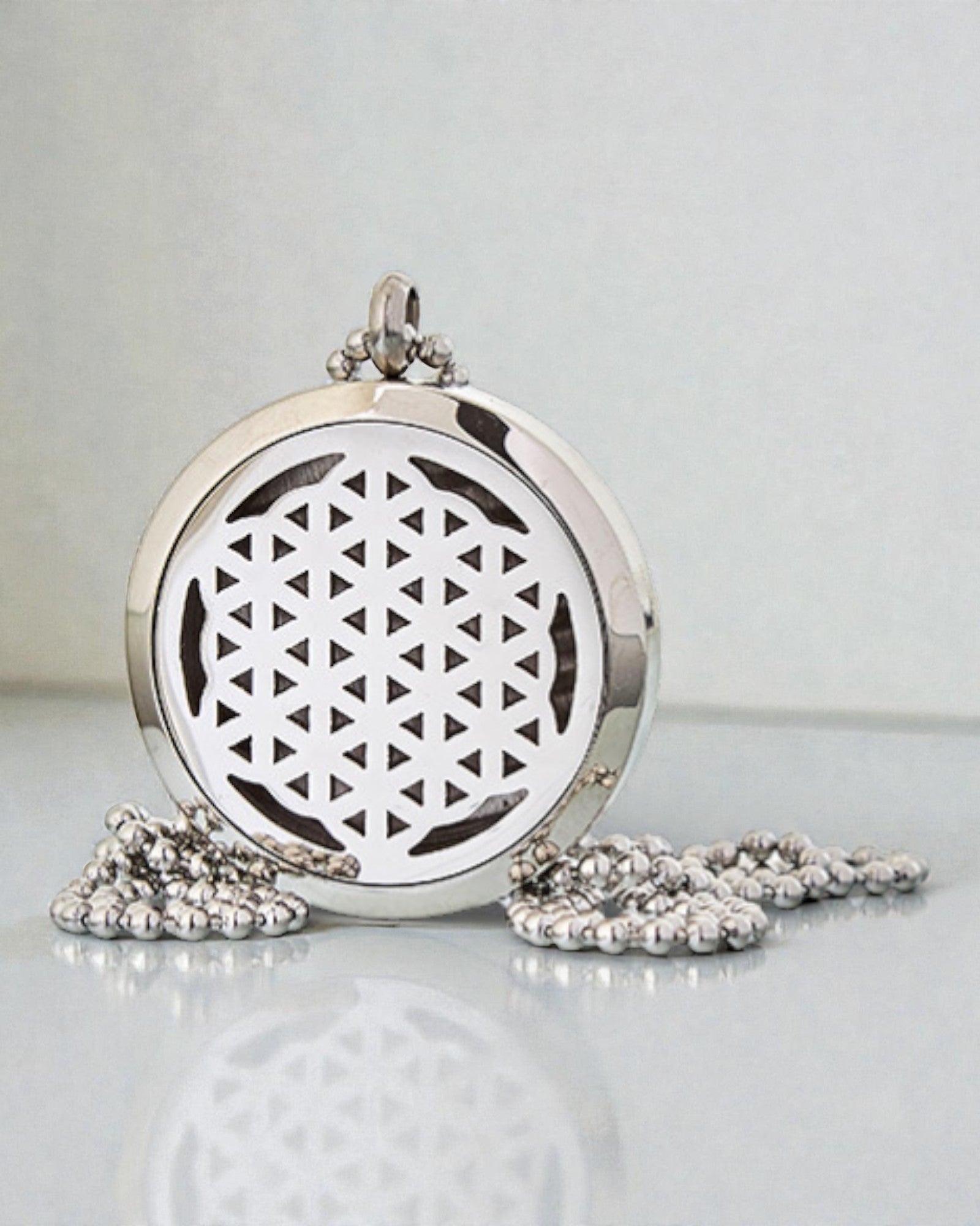 VitaFlora – Halsband för aromaterapi Livets blomma 30 mm