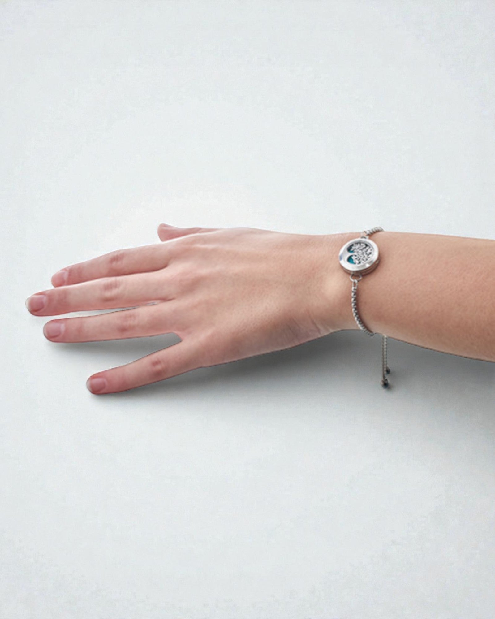 Auroras vingar – aromaterapeutiskt armband med änglavingar 20 mm