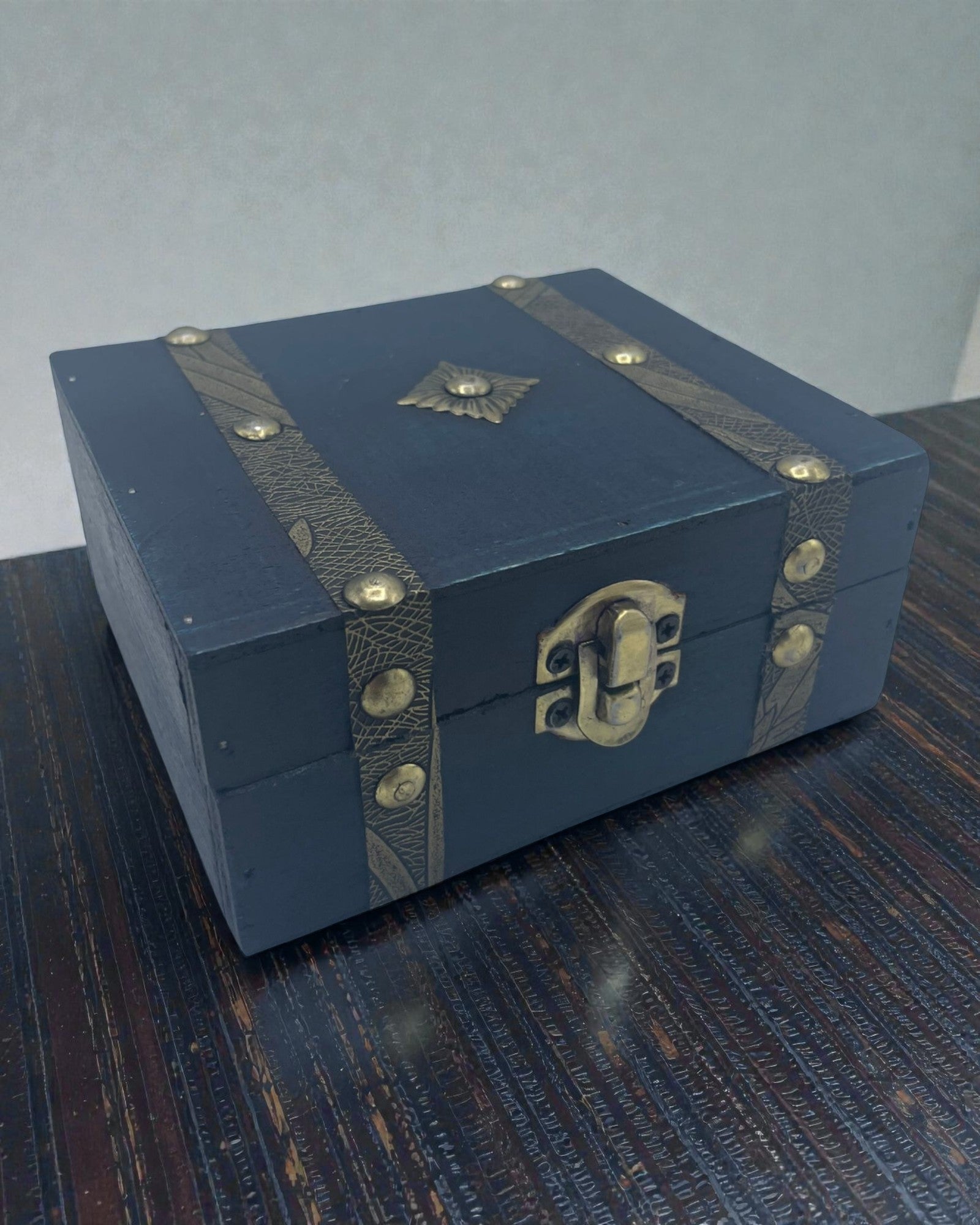 Atlantis teark – fyrkantig blå gammaldags ask