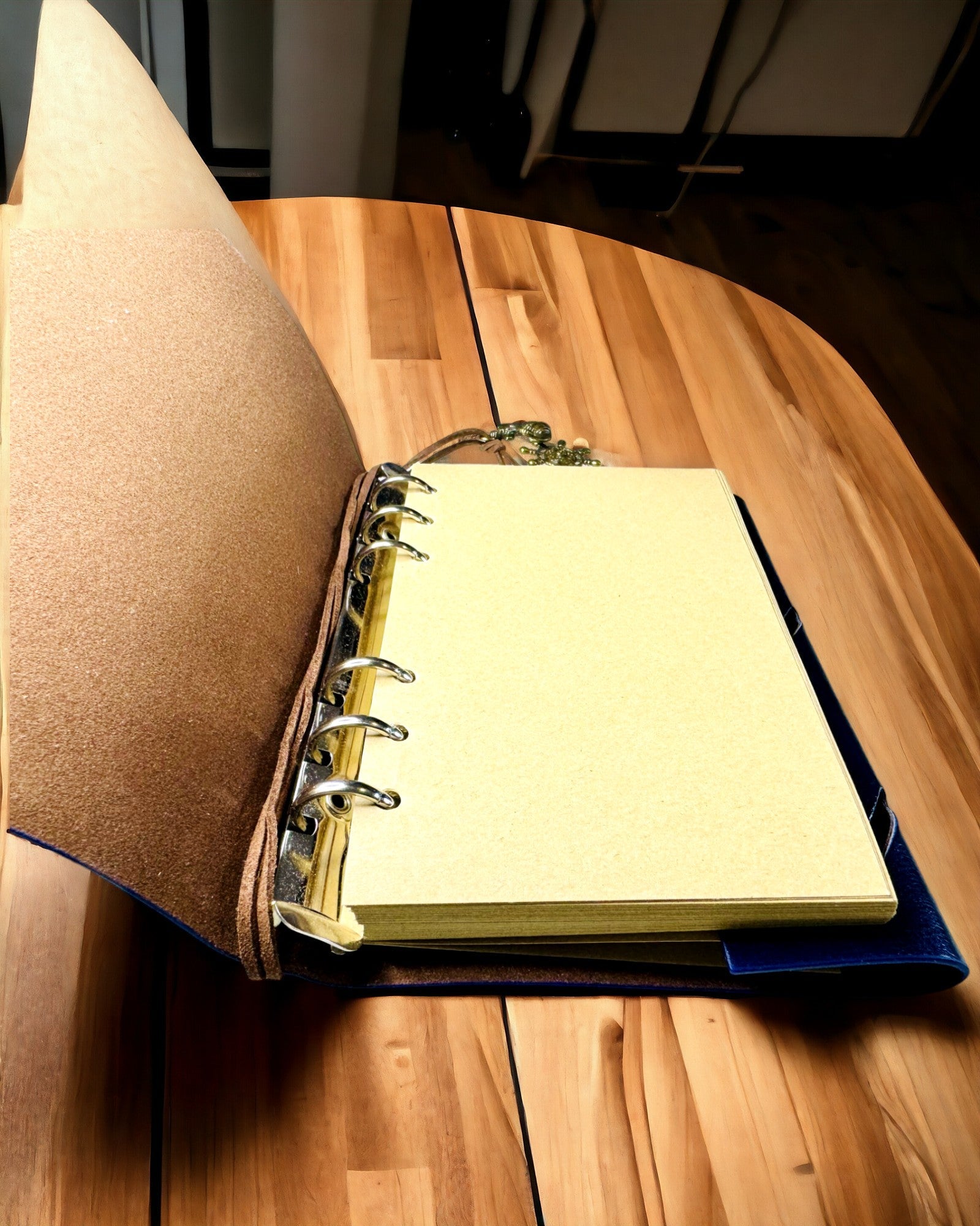 Vintage Sjöfartsanteckningsbok A6 eller A7 storlek - med Kompassmotiv och Lagerblad - Tillgänglig i olika Färgvarianter, möjlighet till gravyr