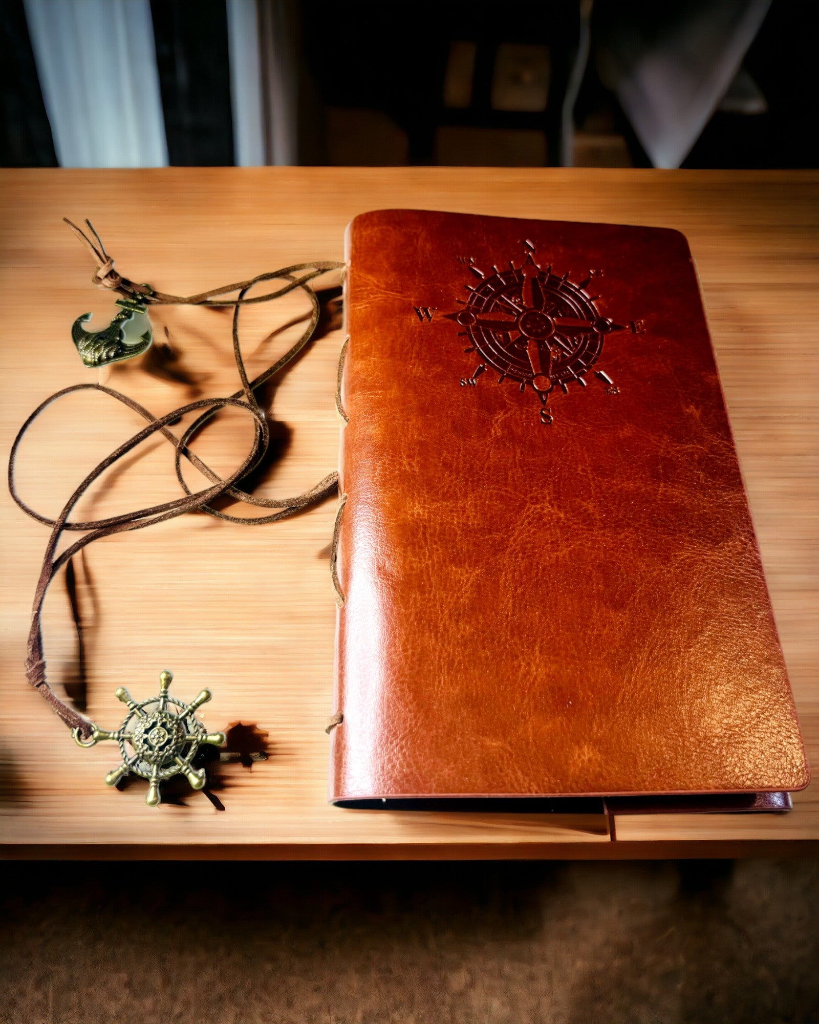 Vintage Sjöfartsanteckningsbok A6 eller A7 storlek - med Kompassmotiv och Lagerblad - Tillgänglig i olika Färgvarianter, möjlighet till gravyr