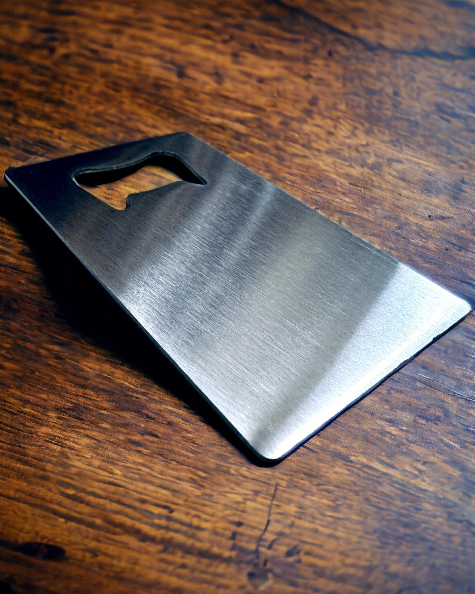 Flasköppnare i Rostfritt Stål - Elegant och Praktisk Prydnad - personalisering med gravyr