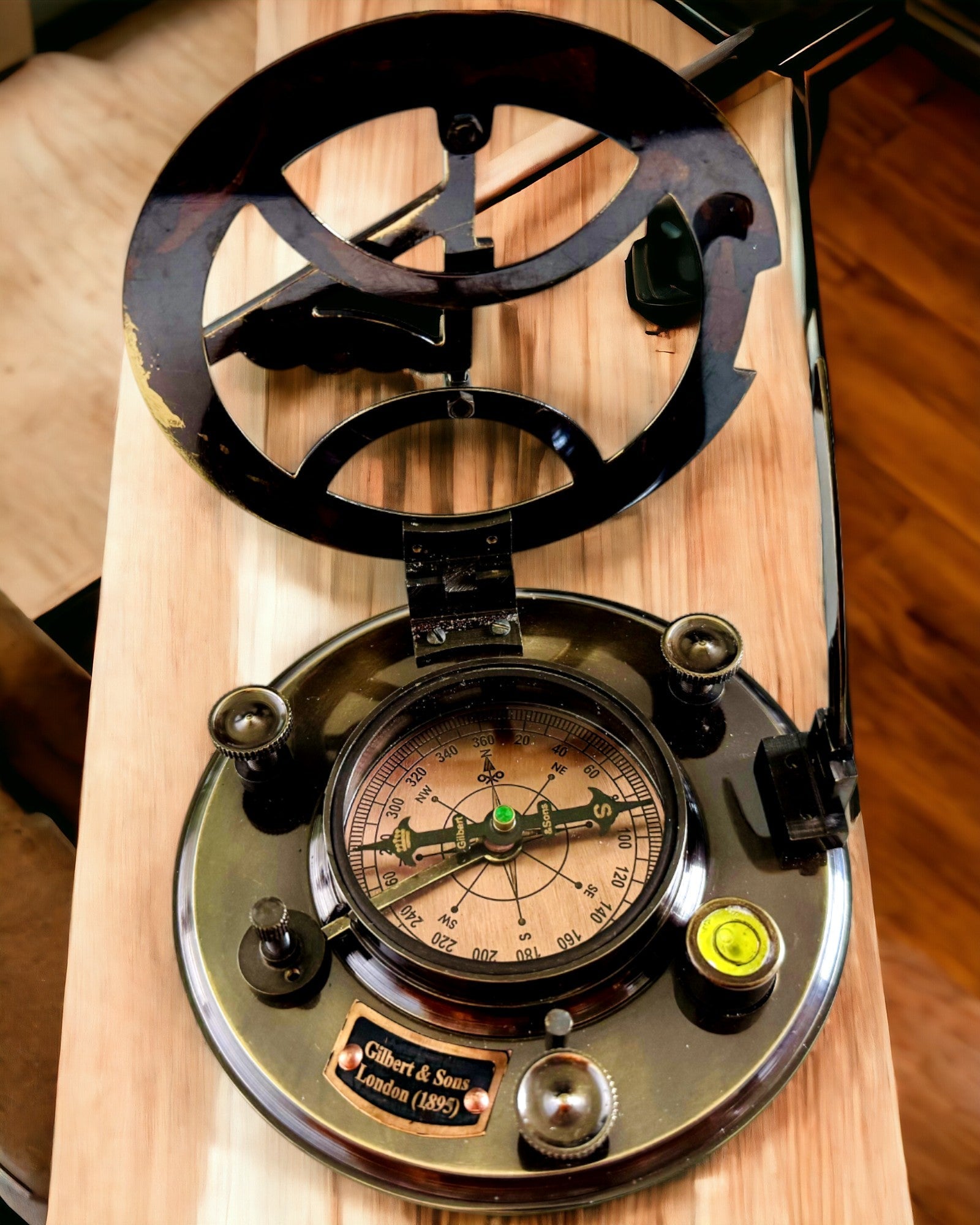 Antik Premium Navigationskompass med Graveringsmöjlighet – Handgjord