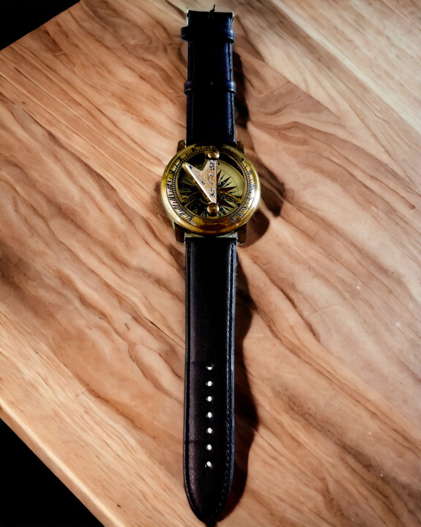 Solur med kompass - Handgjord, autentiskt hantverk, möjlighet till gravyr