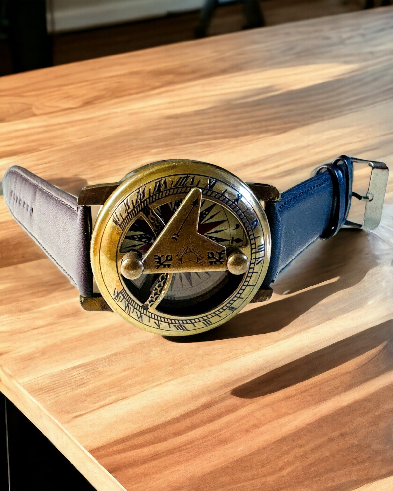 Solur med kompass - Handgjord, autentiskt hantverk, möjlighet till gravyr