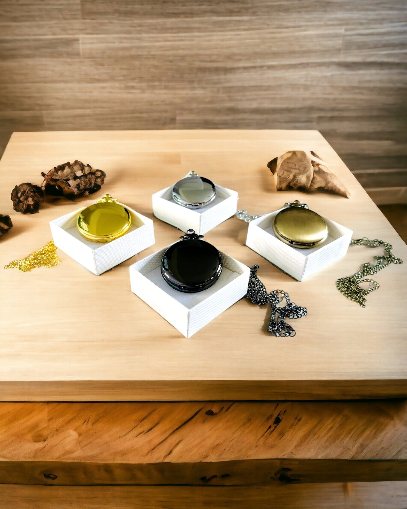 Fickur i vintage-stil i guld med möjlighet till gravyr