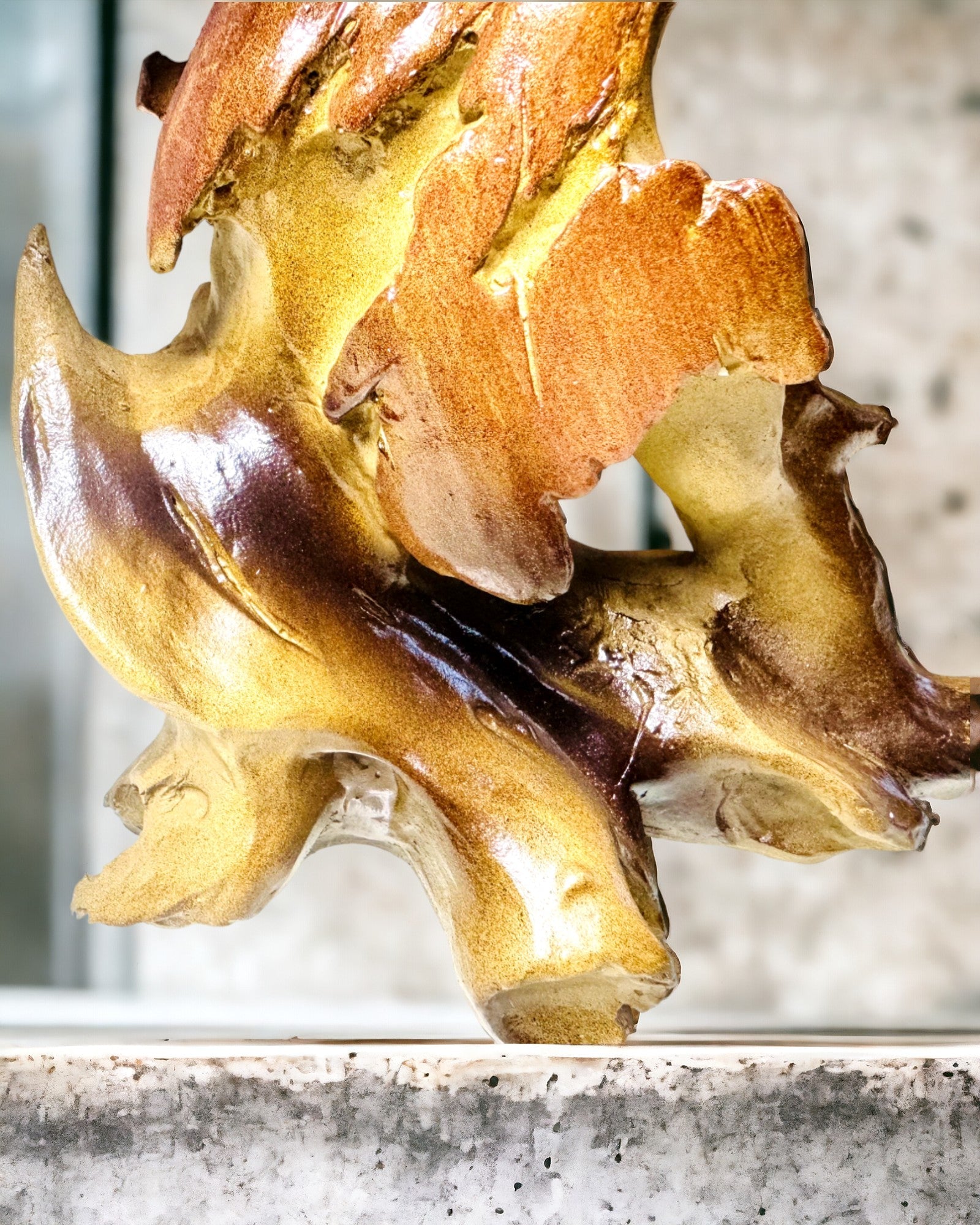 Abstrakt Hästskulptur i Harts