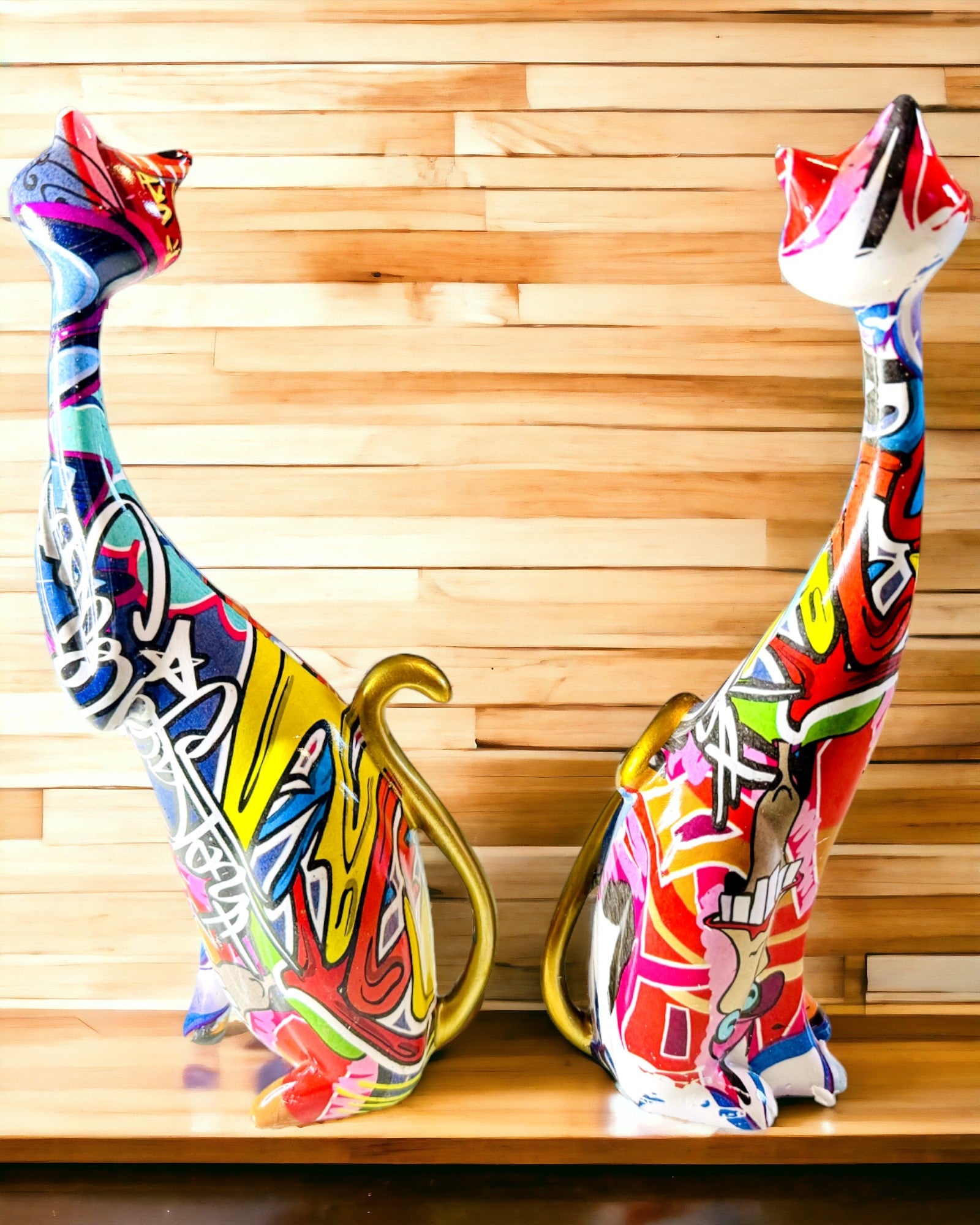 Abstrakta Kattfigurer "ArtCats", Handmålade, Harts – 25 cm, 2 st.