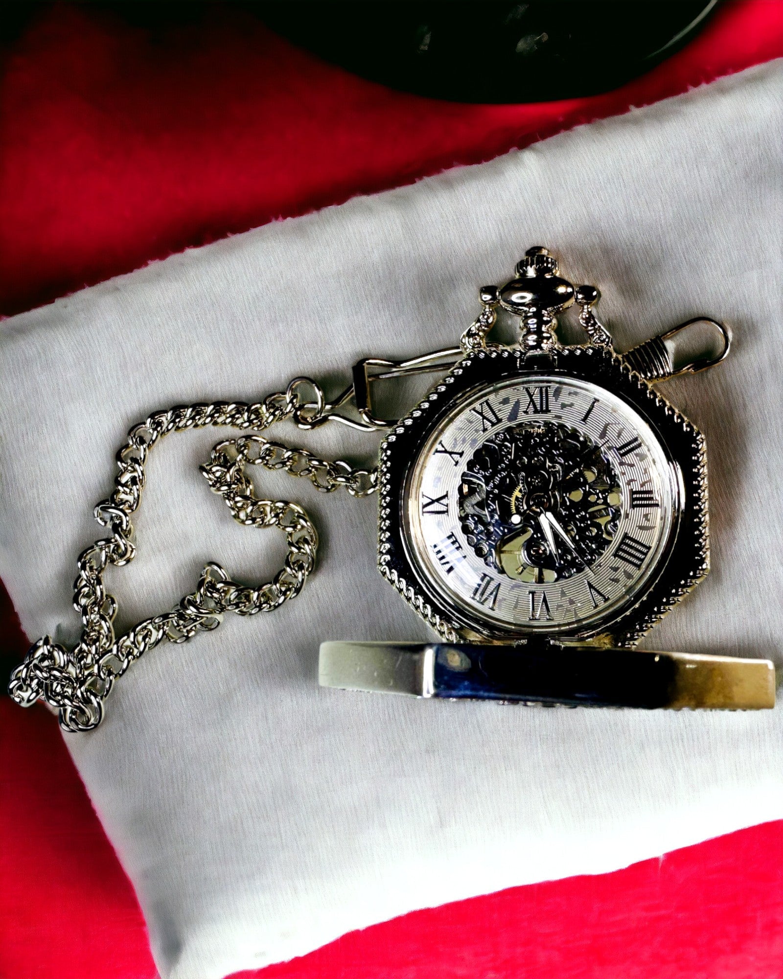 Klassisk i silverfärg Åttakantig Mekanisk Fickur med Genombruten Urskiva i Steampunk-stil