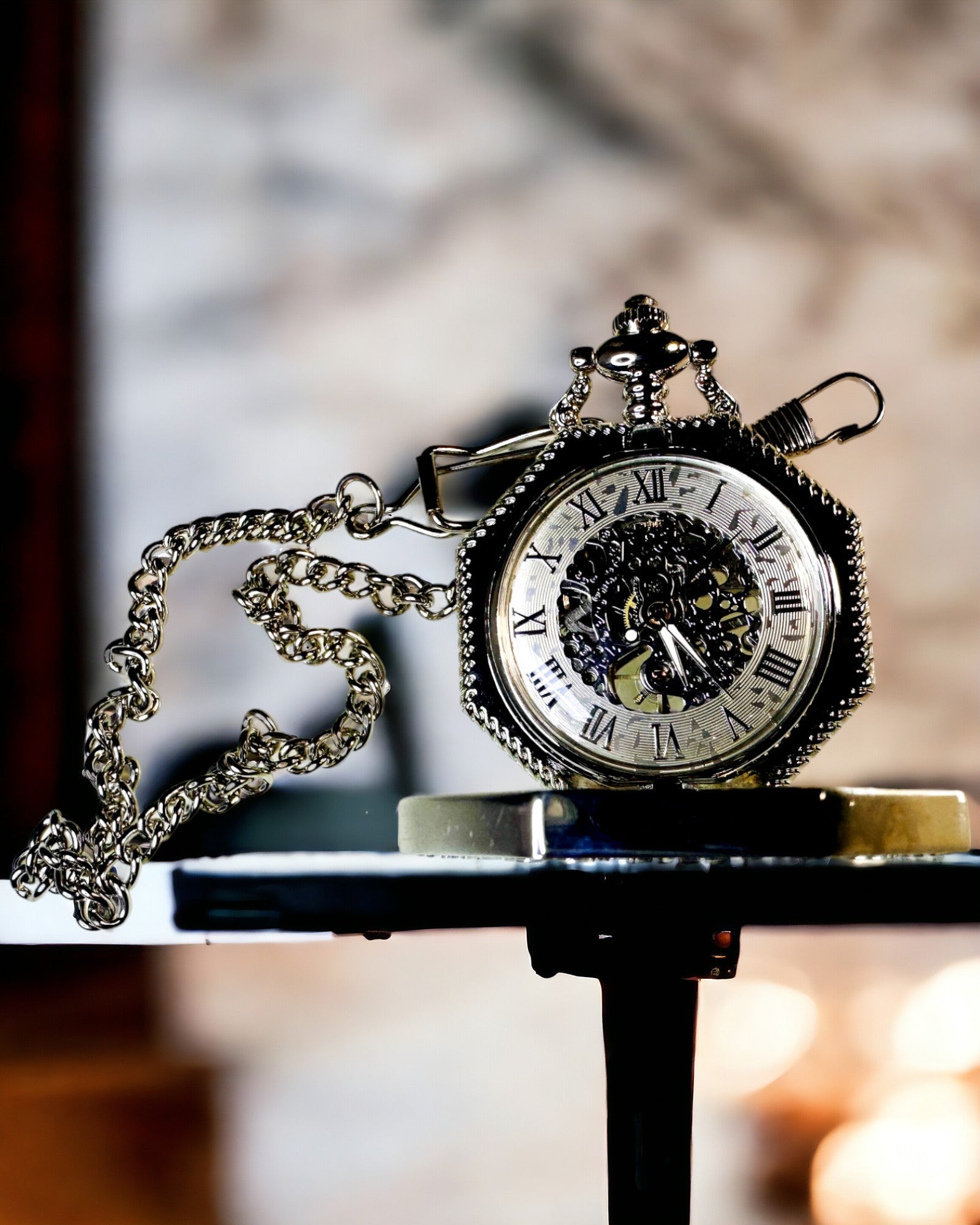 Klassisk i silverfärg Åttakantig Mekanisk Fickur med Genombruten Urskiva i Steampunk-stil