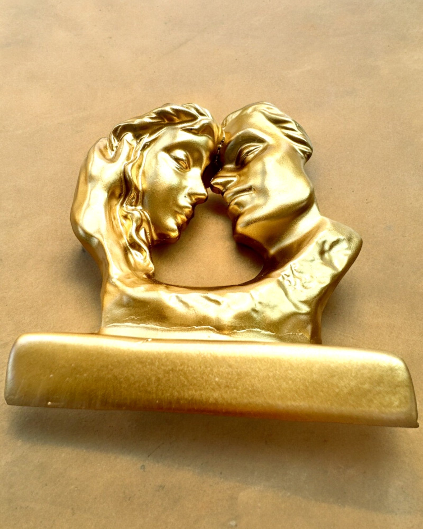 Figur "Złote Złączenie" - 13,5 cm hög, Dekorativ med Graveringsalternativ