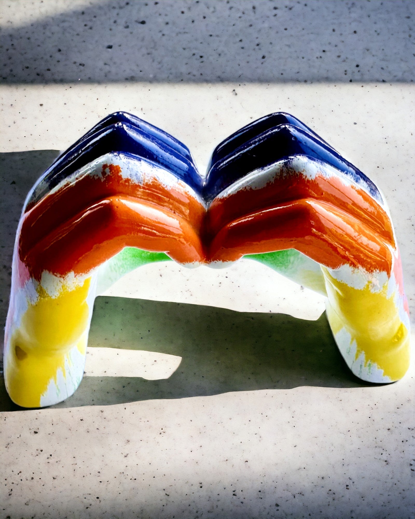 Färgglatt Rumsligt Hjärta - Dekorativ Figur i Harts med möjlighet till personalisering, som present