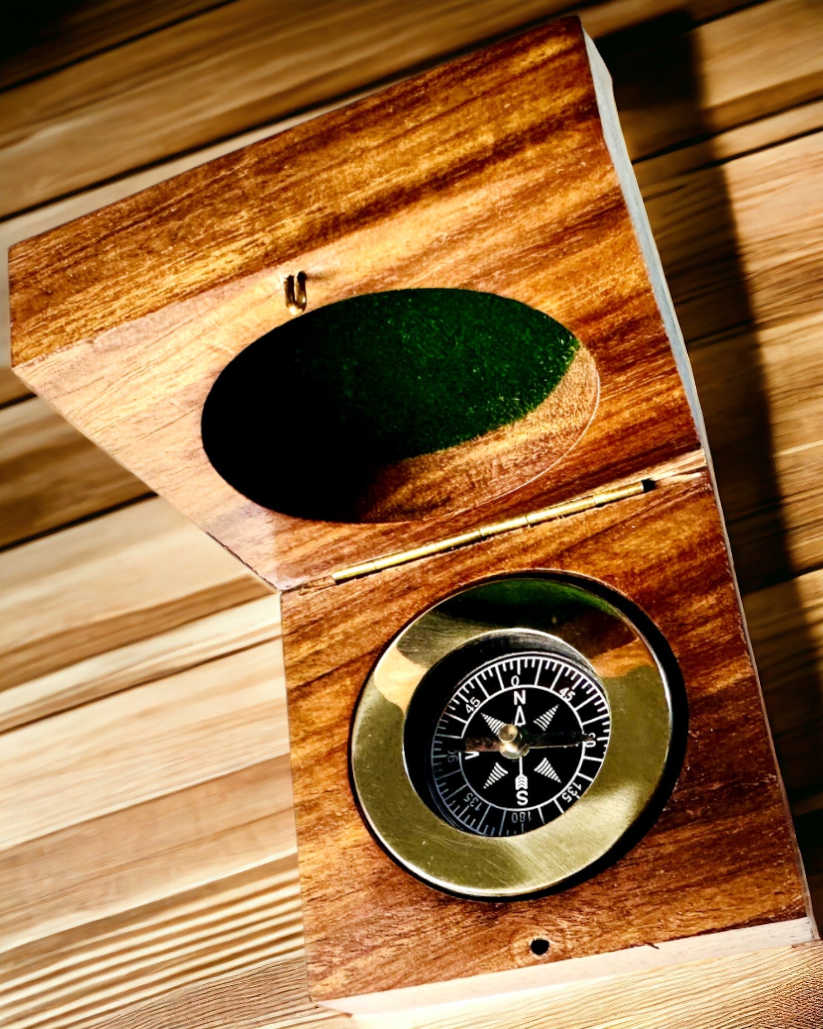 Kompas för Resenären Rajput med möjlighet till anpassning - som present