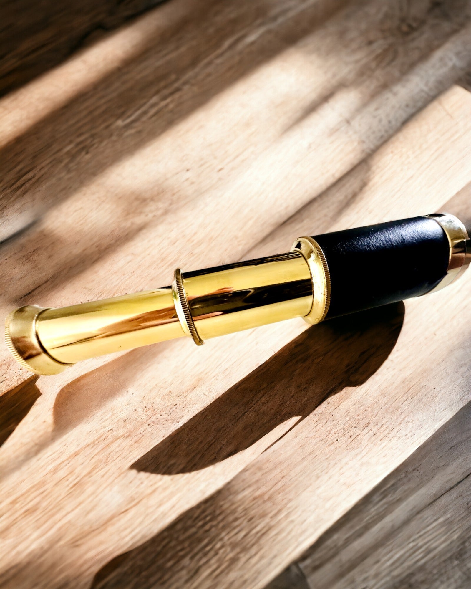 Resenärens Paradis Kikare – Hantverk - personalisering med gravyr