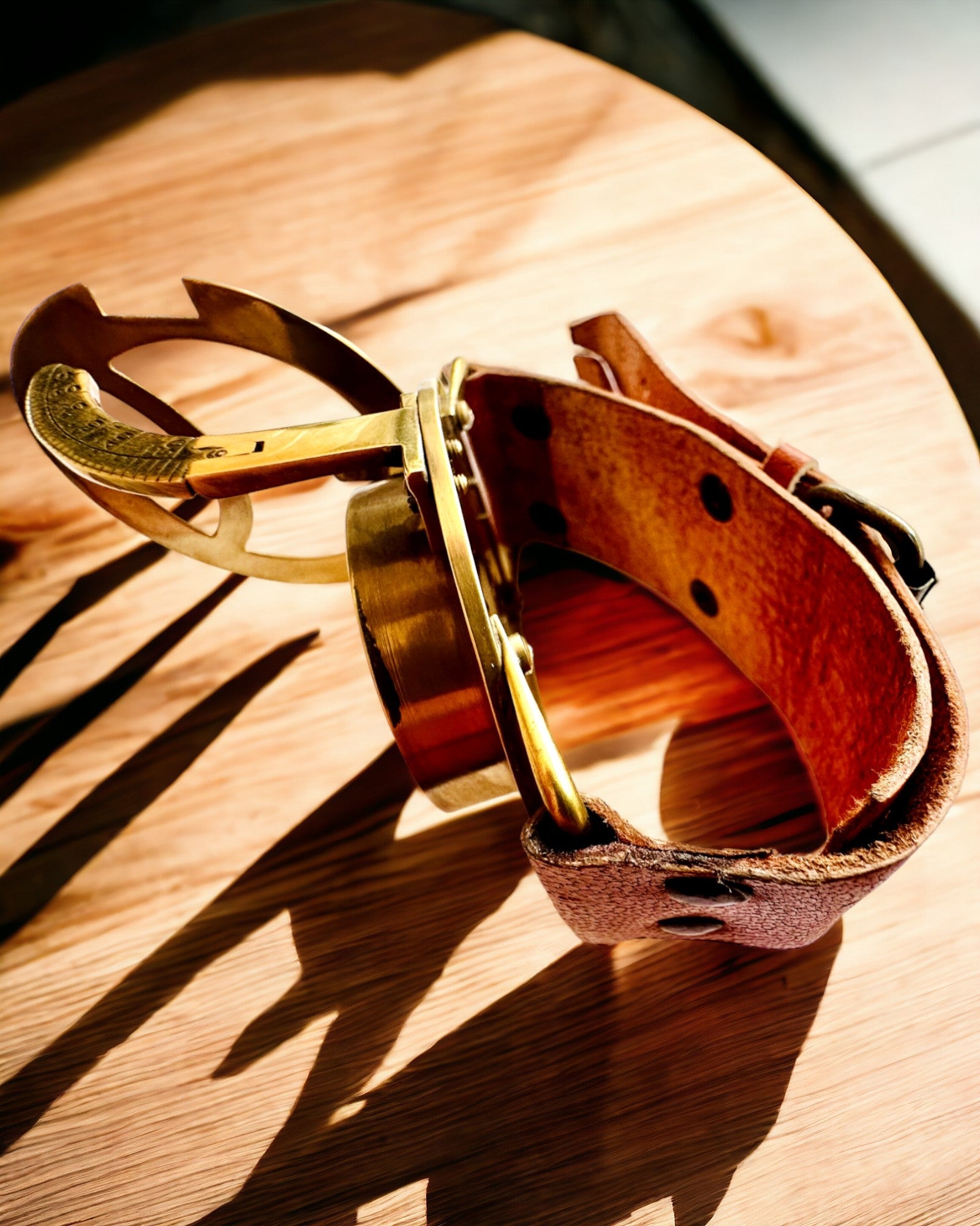 Solur "Antik Kompass", armbandsur med kompass, möjlighet till personlig gravyr