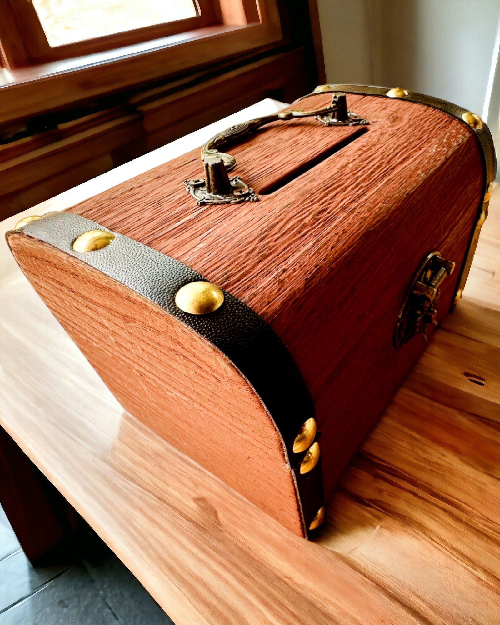 Magisk Skattkista - Sparbössa, personalisering med gravyr