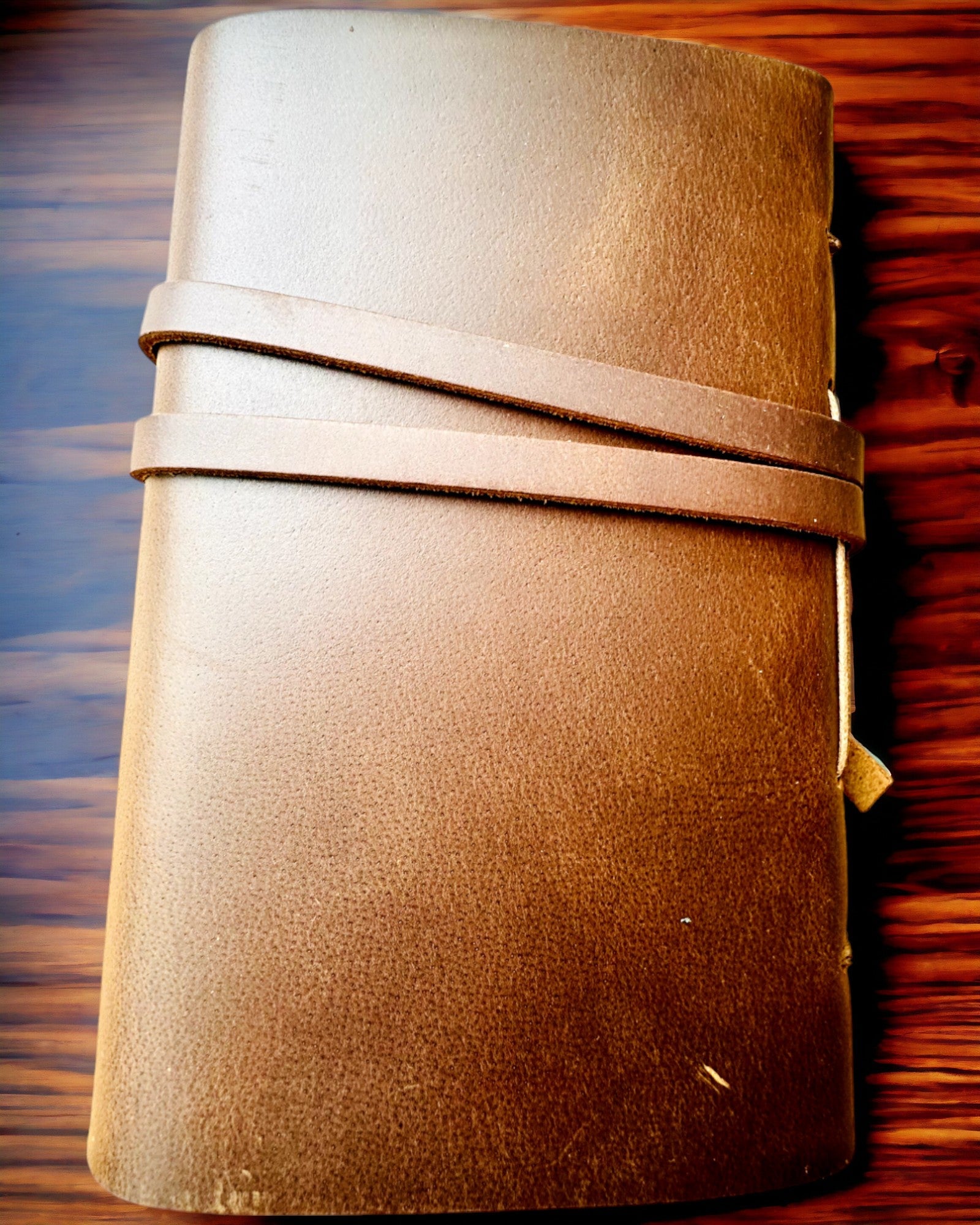 Notatnik Premium "RetroNotes" – Elegant anteckningsbok i Äkta Läder - 200 sidor, 120g, anteckningsbok, skissbok, brun färg, personalisering med gravyr