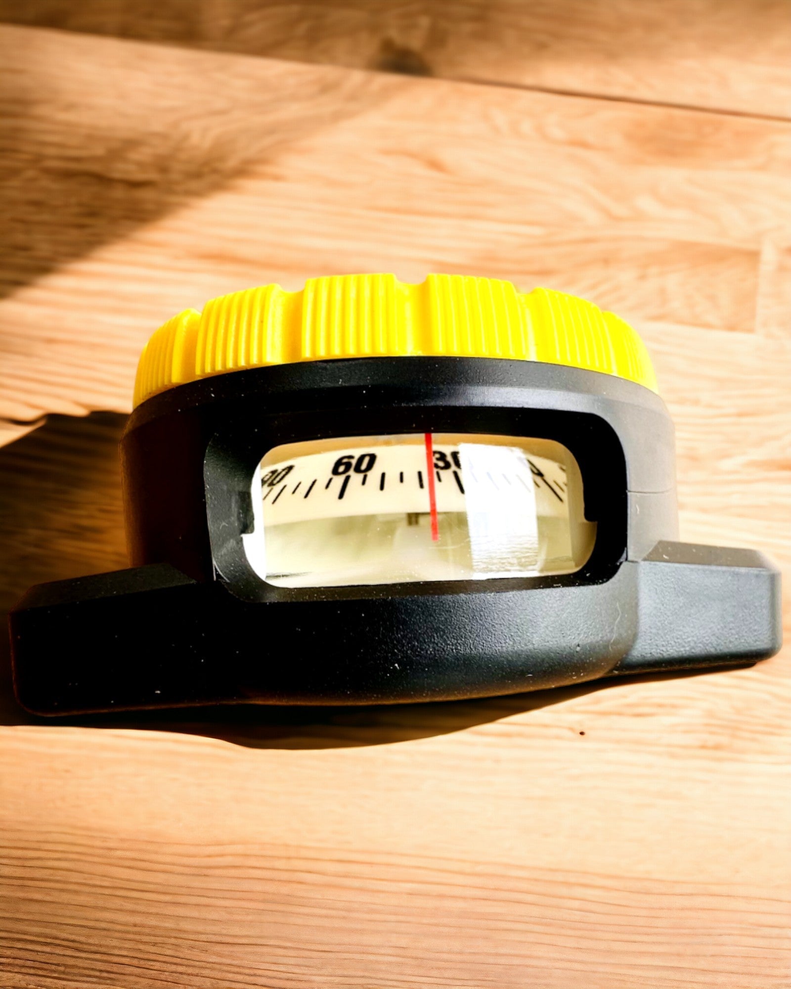 Dykarkompass AquaGuide - vattentät kompass med luminescensfunktion och flexibel rem, möjlighet till anpassning