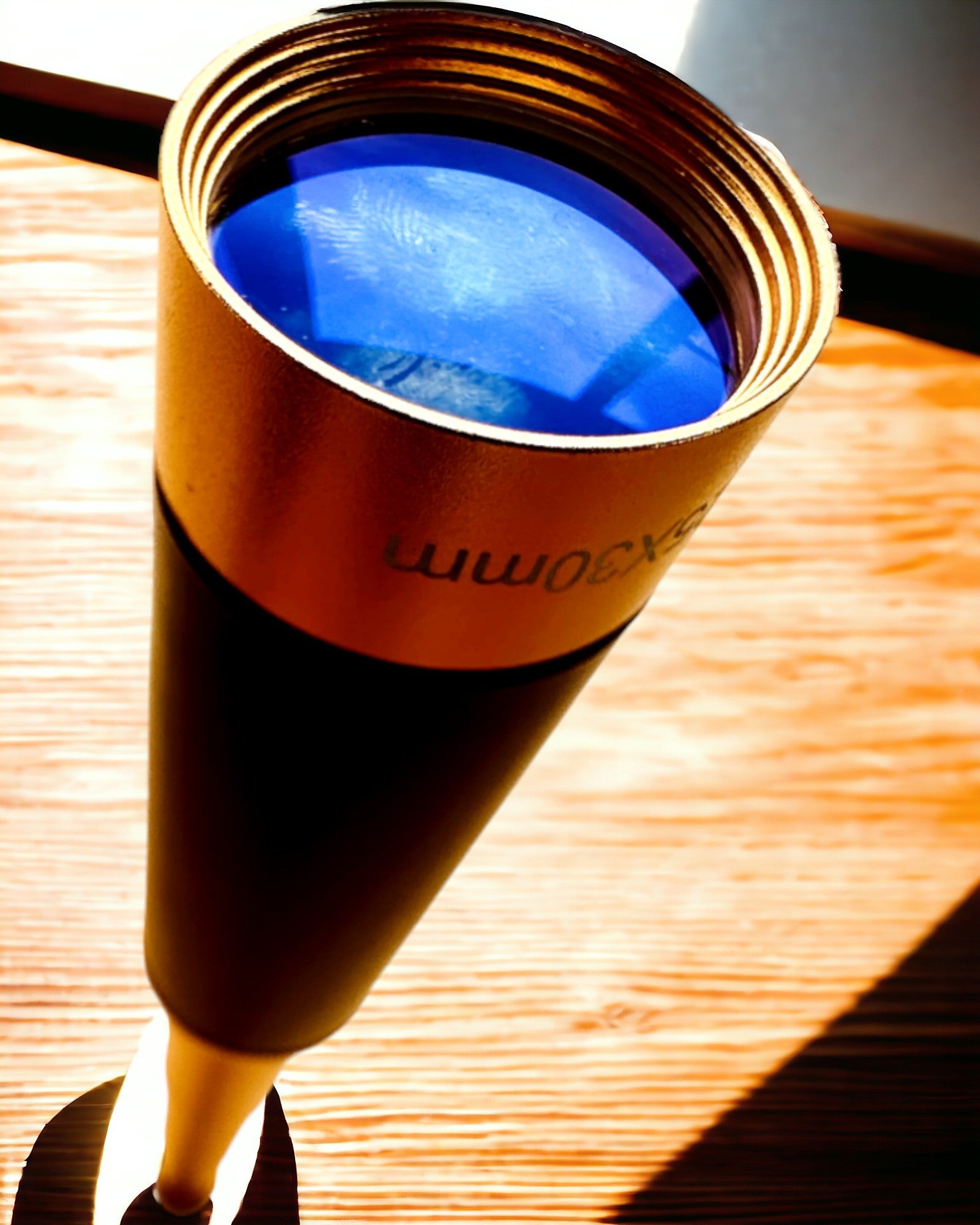 Monokulär Explorer 25x30 - Bärbar, hopfällbar handkikare, möjlighet till personlig gravyr