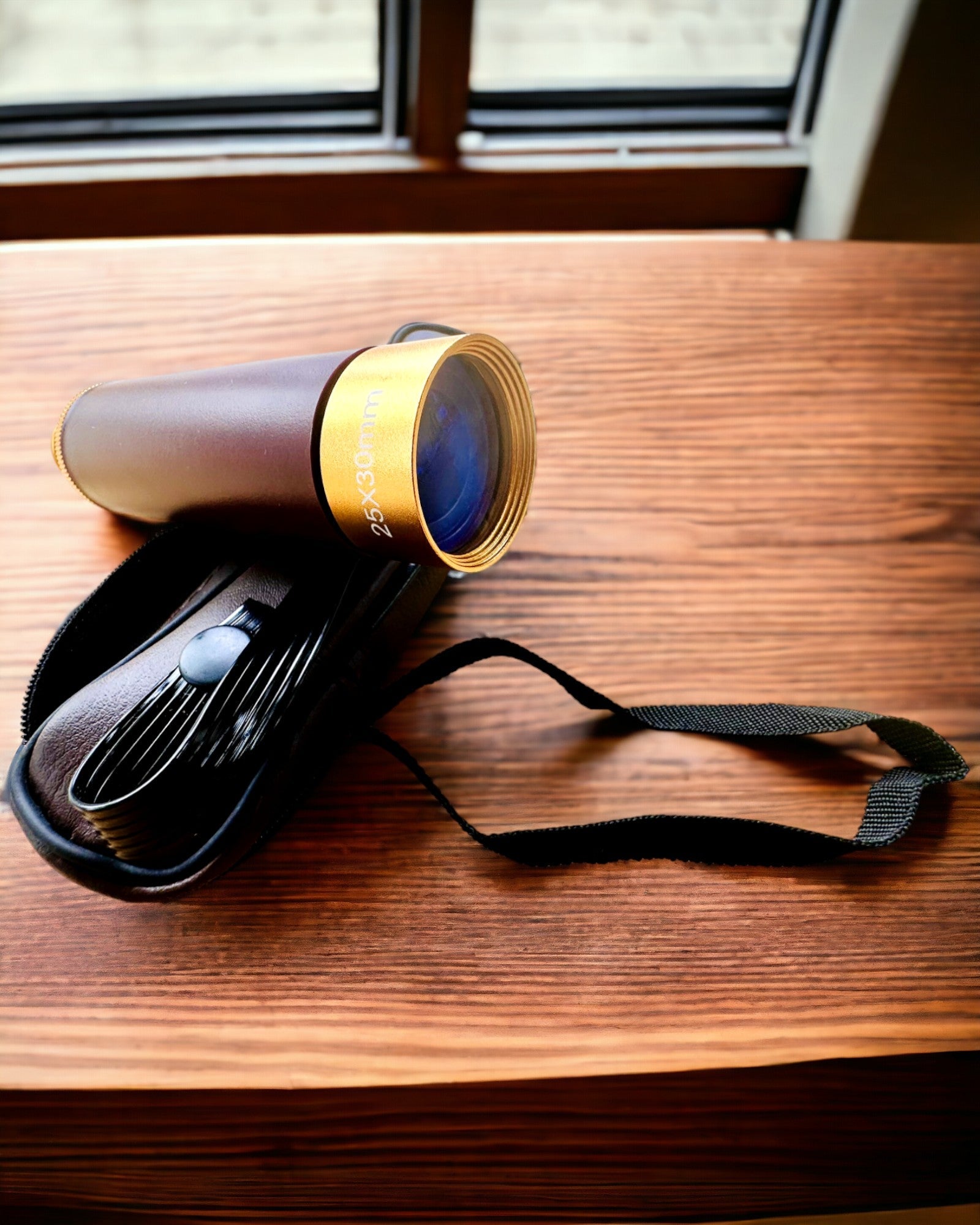 Monokulär Explorer 25x30 - Bärbar, hopfällbar handkikare, möjlighet till personlig gravyr