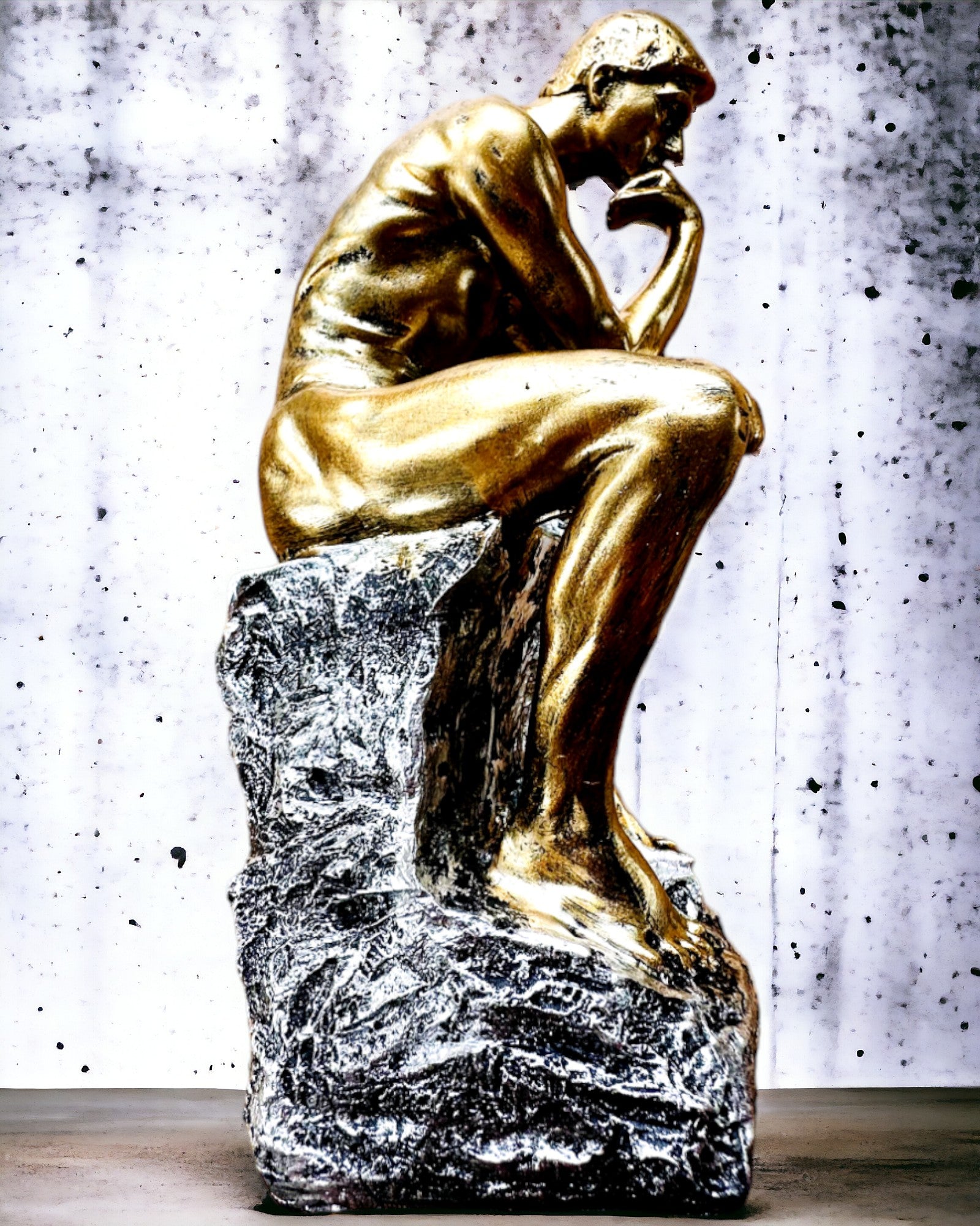 Złoty Myśliciel - Figur i harts, personalisering med gravyr