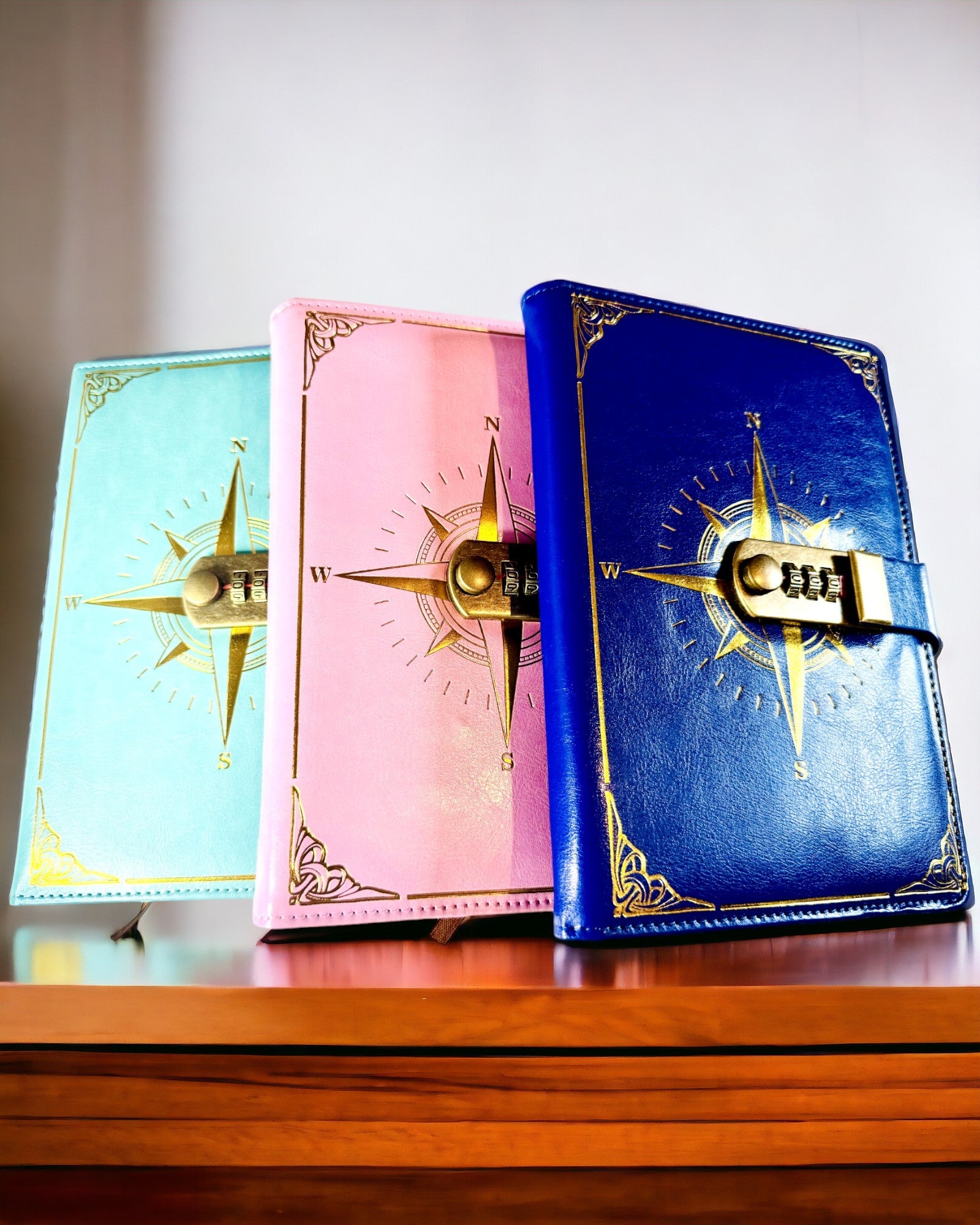 Notatnik Premium med Kodlås A5 - Vintage Stil med Kompass, Japansk Design, Kontorsmaterial för Studenter och Företag. Personalisering med Gravyr