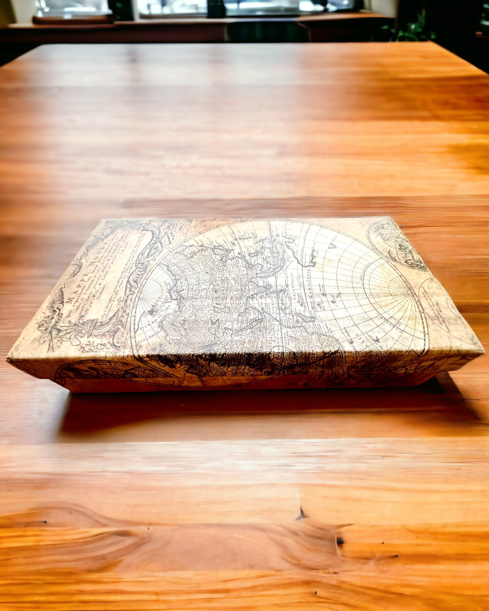 Exklusivt kalligrafiset, doppfjäderpenna och bläckset, personalisering med gravyr