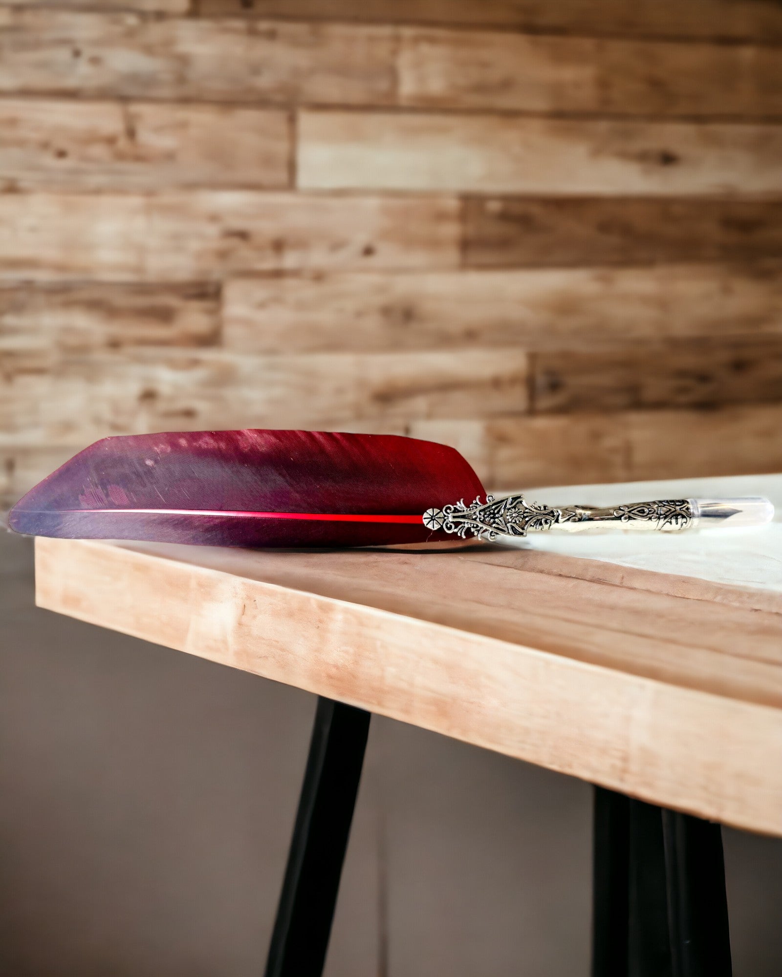 Vintage kalligrafipenna med naturlig gåsfjäder – Perfekt present till Mors dag eller Lärare. Gravyr