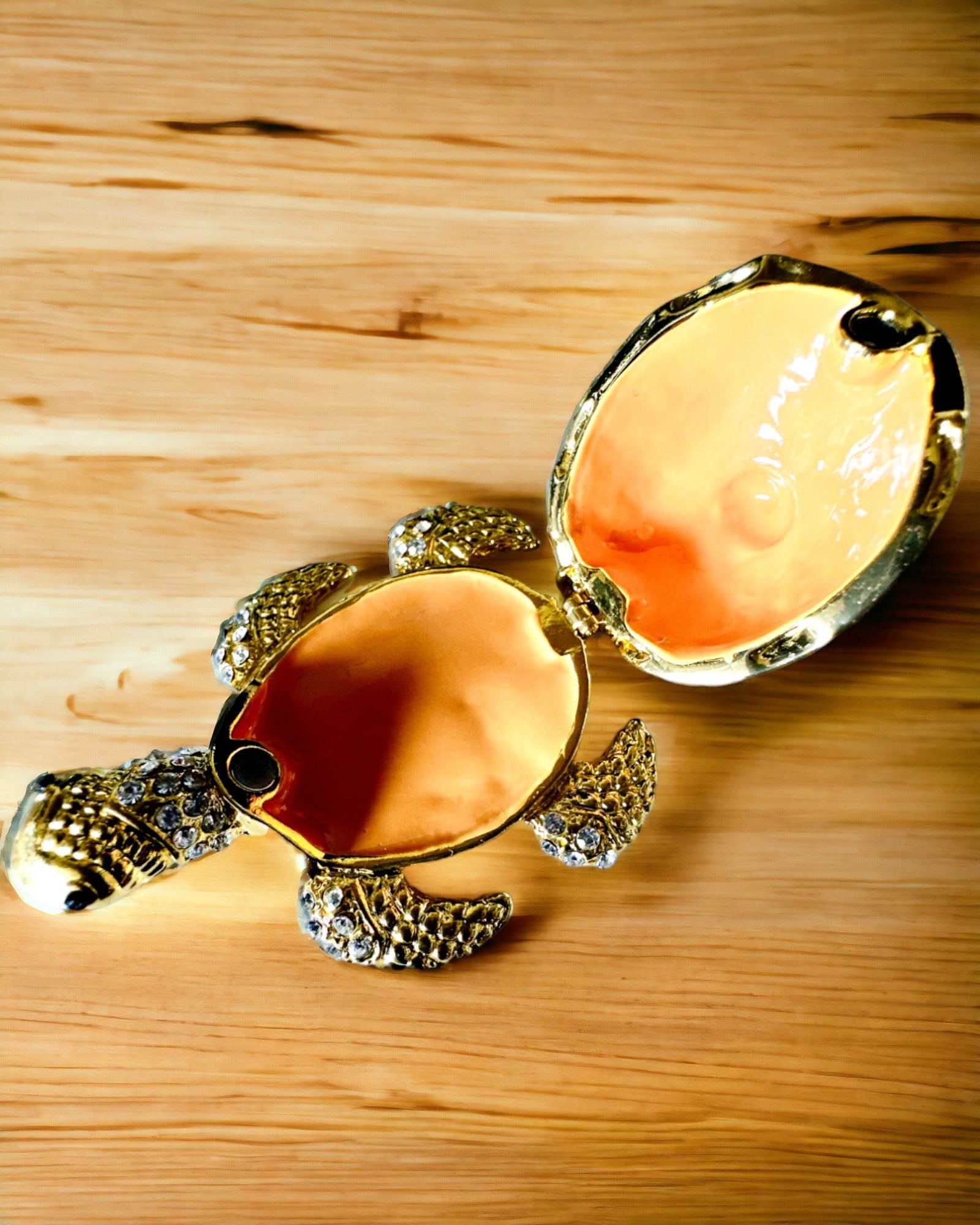 Skrin "Sköldpaddsfamiljen" - färg orange, personalisering med gravyr