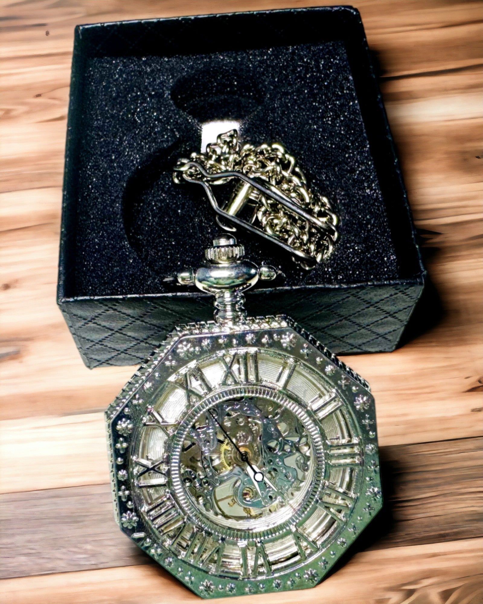 Klassisk i silverfärg Åttakantig Mekanisk Fickur med Genombruten Urskiva i Steampunk-stil