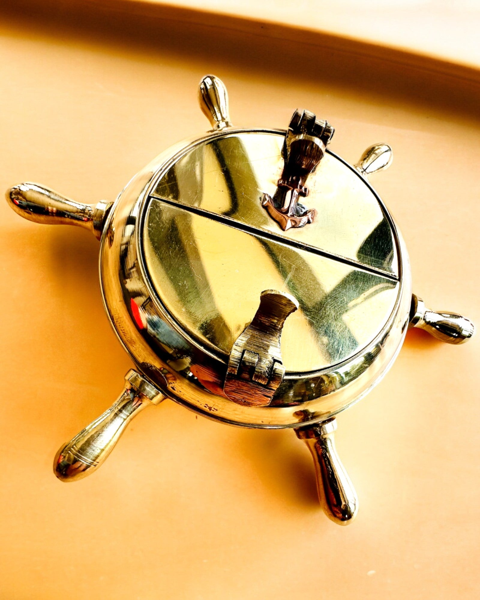 Mässing Kaptenens Askfat - möjlighet till personlig gravyr som present, handgjord