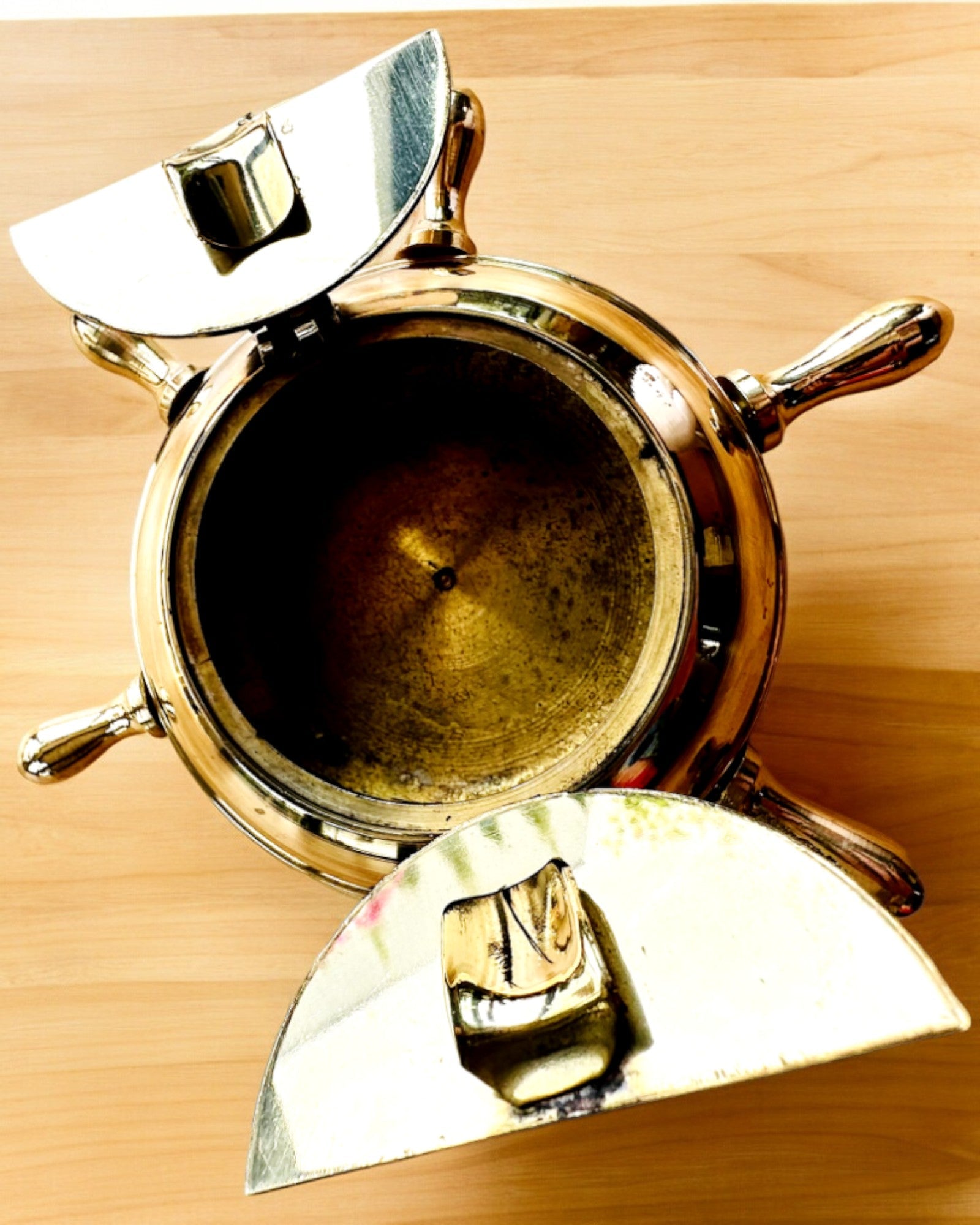 Mässing Kaptenens Askfat - möjlighet till personlig gravyr som present, handgjord