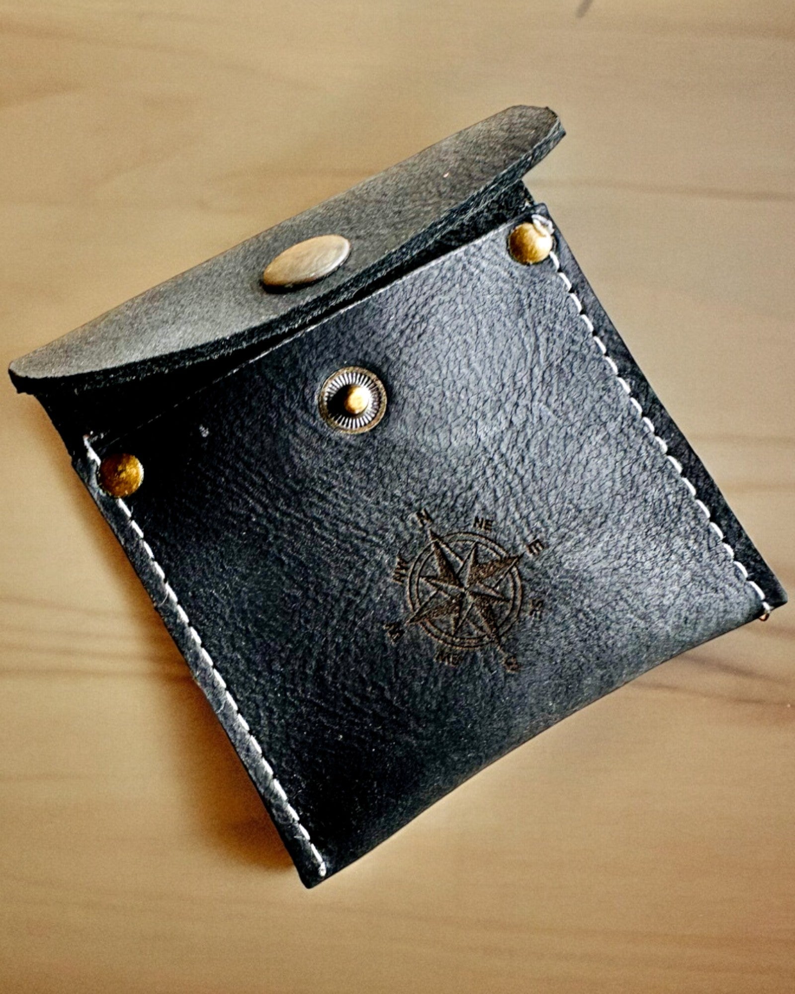 Fodral för fickur eller kompass Resenär - möjlighet till personlig gravyr