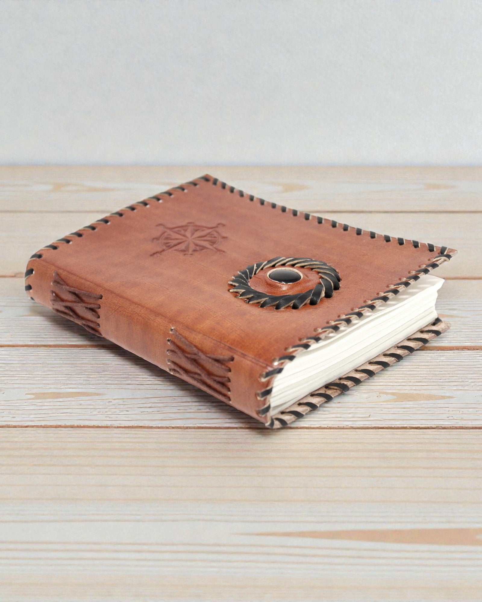 Läderanteckningsbok Svart onyx & kompass 17x12 cm