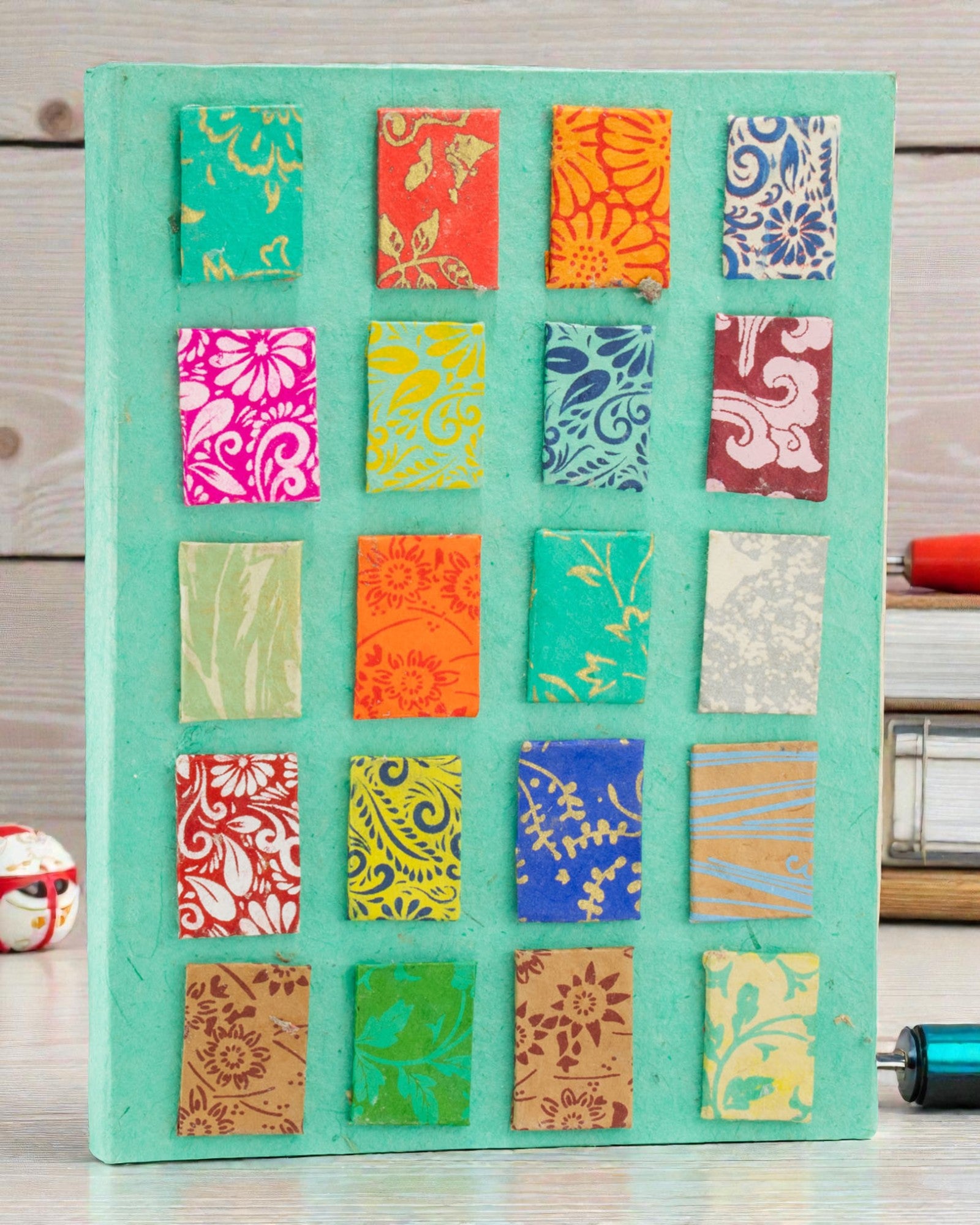 Konstnärlig anteckningsbok Lokta Mosaik – Minikakel turkos (45 blad, 21 x 15 cm)