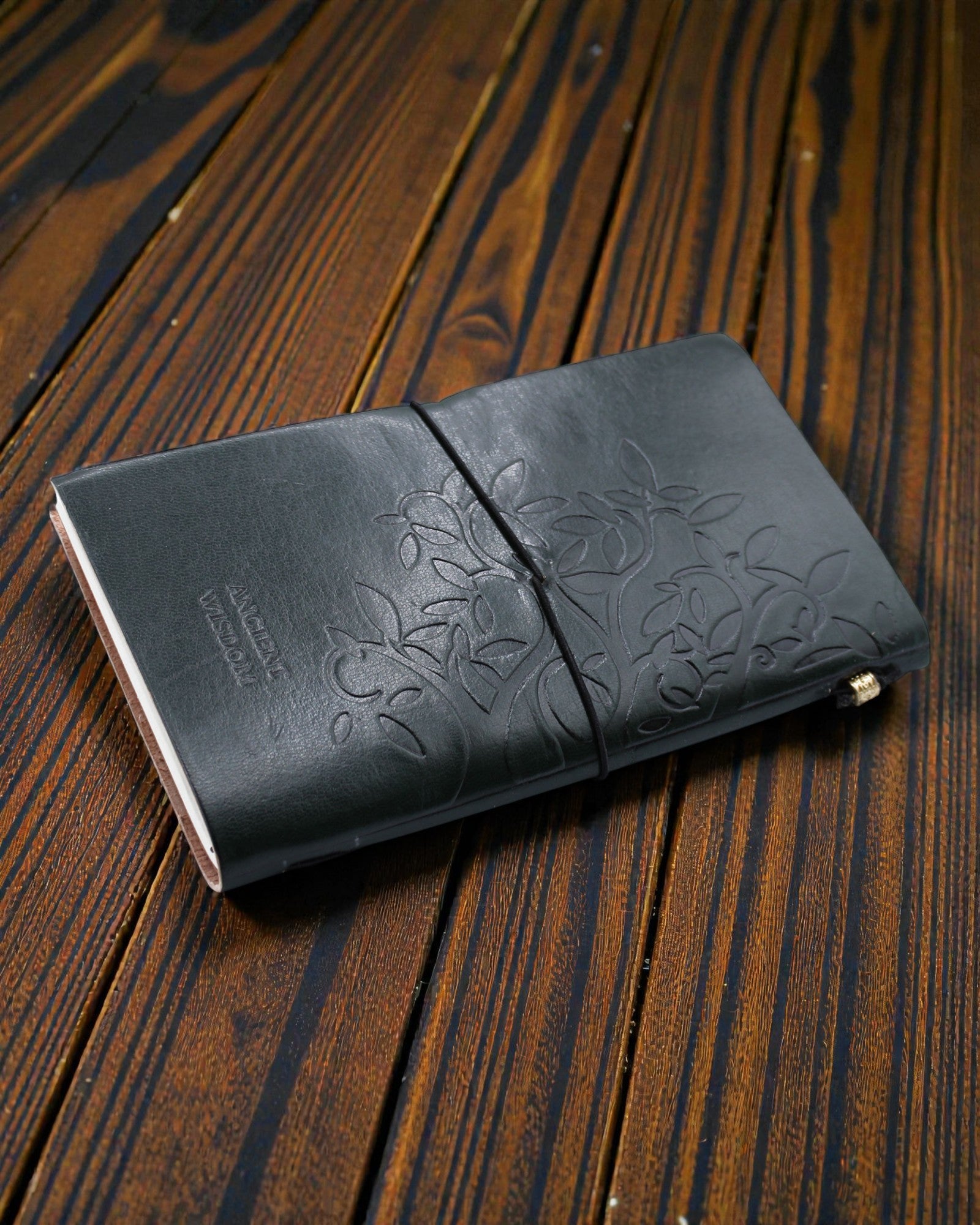 Handgjord läderanteckningsbok Grön visdom – Livets träd (80 sidor)