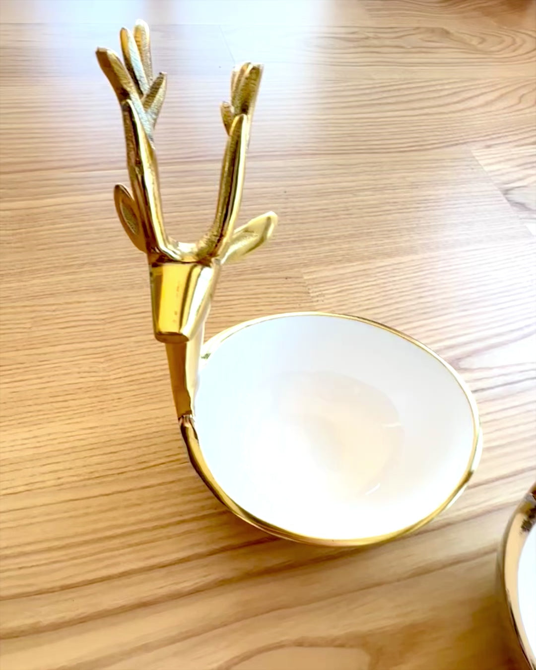 Elegant skål Hornad Skönhet – Hantverk från Indien, personalisering med gravyr