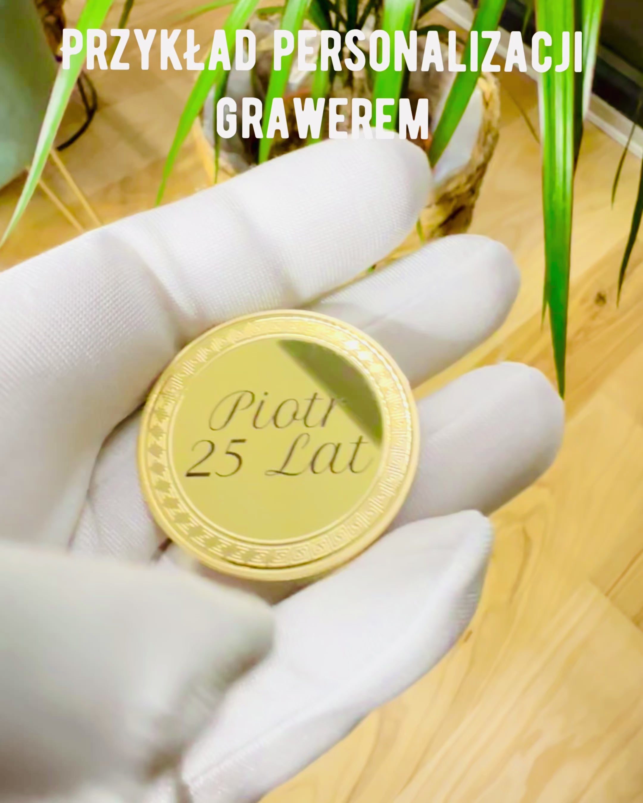 Tom Plånbok Utmaning med Möjlighet till Personlig Gravyr – Samlarobjekt, 40mm, fyra modeller