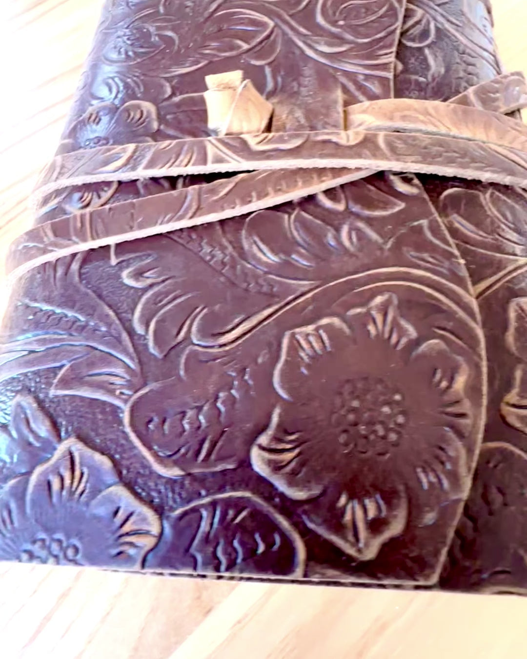 Premium Läderanteckningsbok "Naturens Elegans" - 200 sidor, 120g, anteckningsbok, skissbok, 2 färger att välja mellan, personlig gravyr