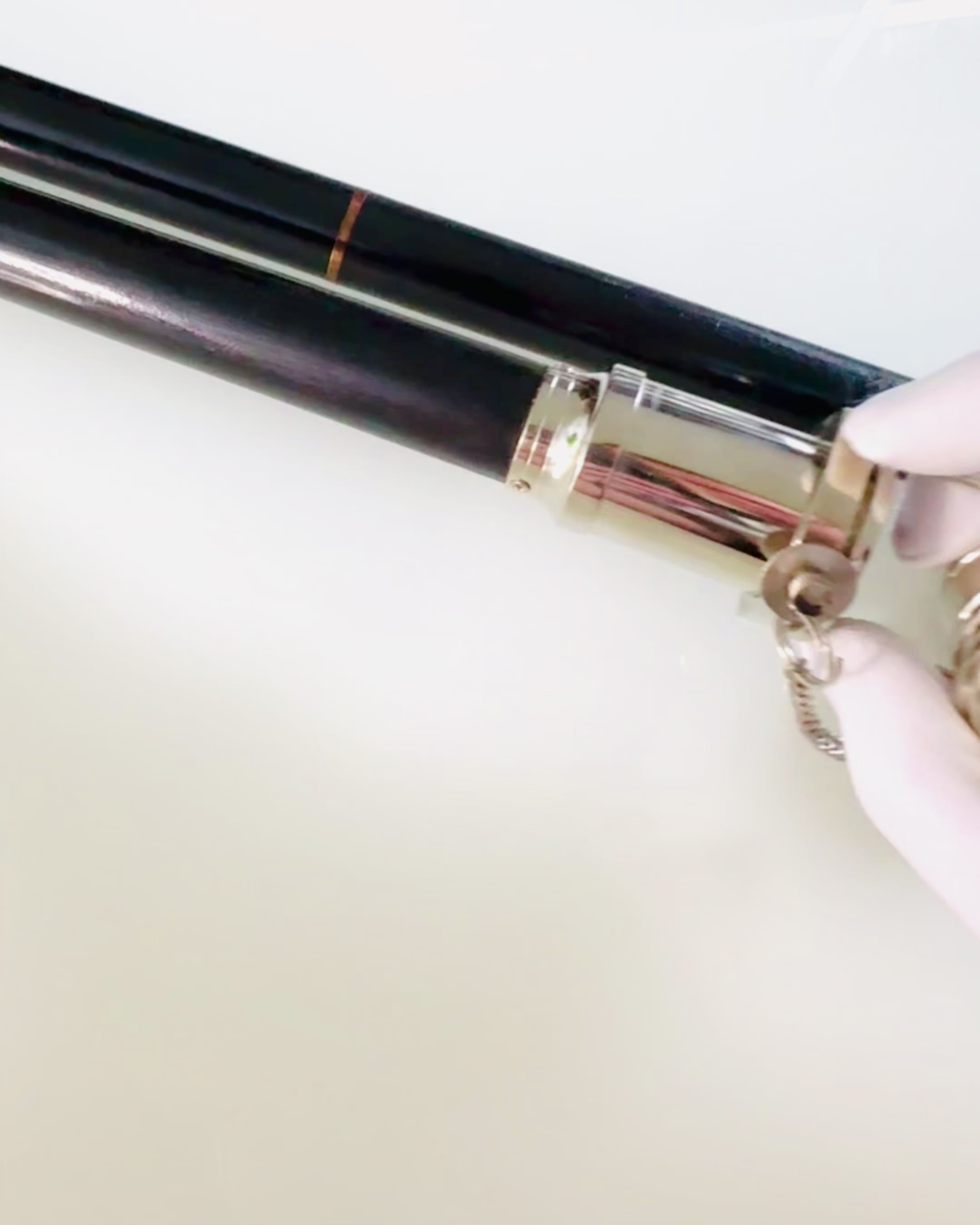 GÅSTAV MED HANDTAG OCH KIKARFUNKTION – ELEGANT OCH MODERN, 95 CM - kaptenens "Navigator's Crest"