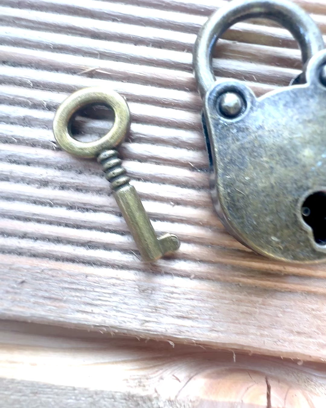 Miniatyr Kärlekslås - Set med 2 Graverade Retro Lås, personalisering för present