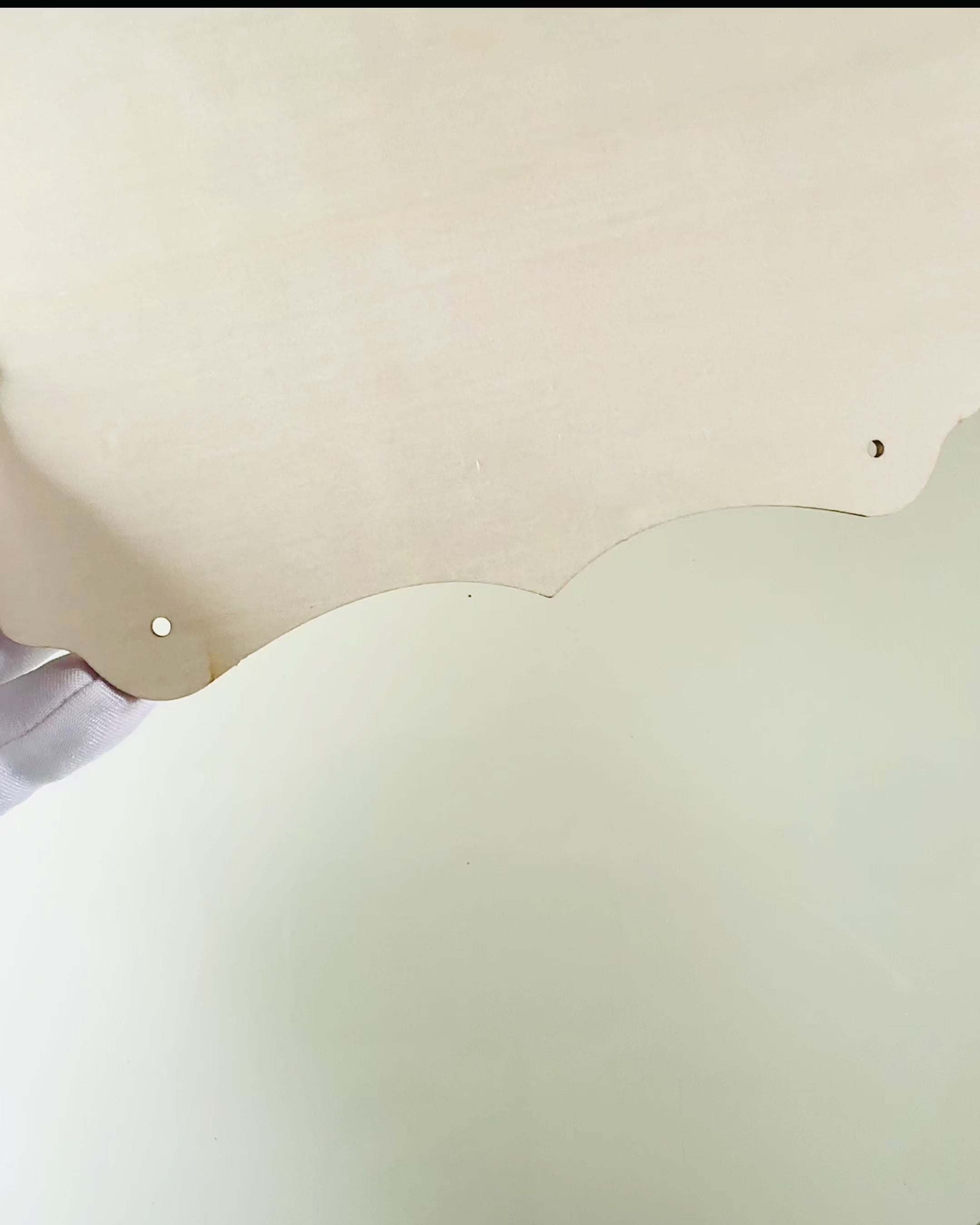 Dekorativt Trähänge med Möjlighet till Personalisering – Flera Former