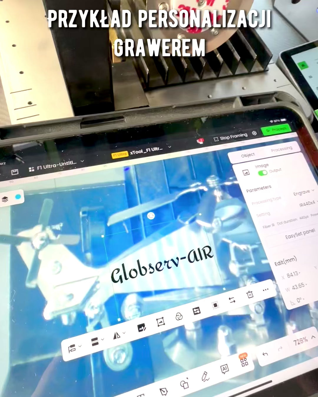 Metallmodell Helikopter "SkyRider" – Justerbart Skrivbordsställ med personlig gravyr som present