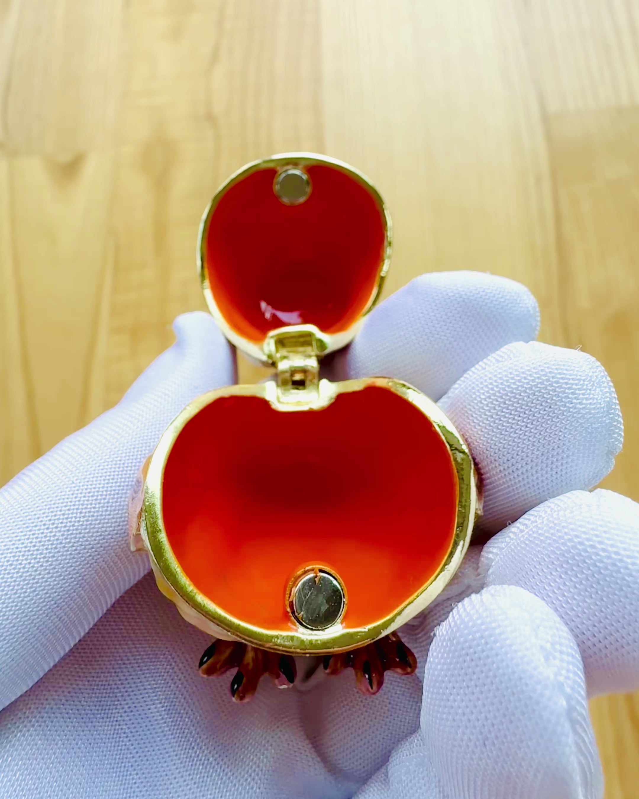 Charmig Uggla med Kristaller - Smyckesgömma med möjlighet till personlig gravyr, present