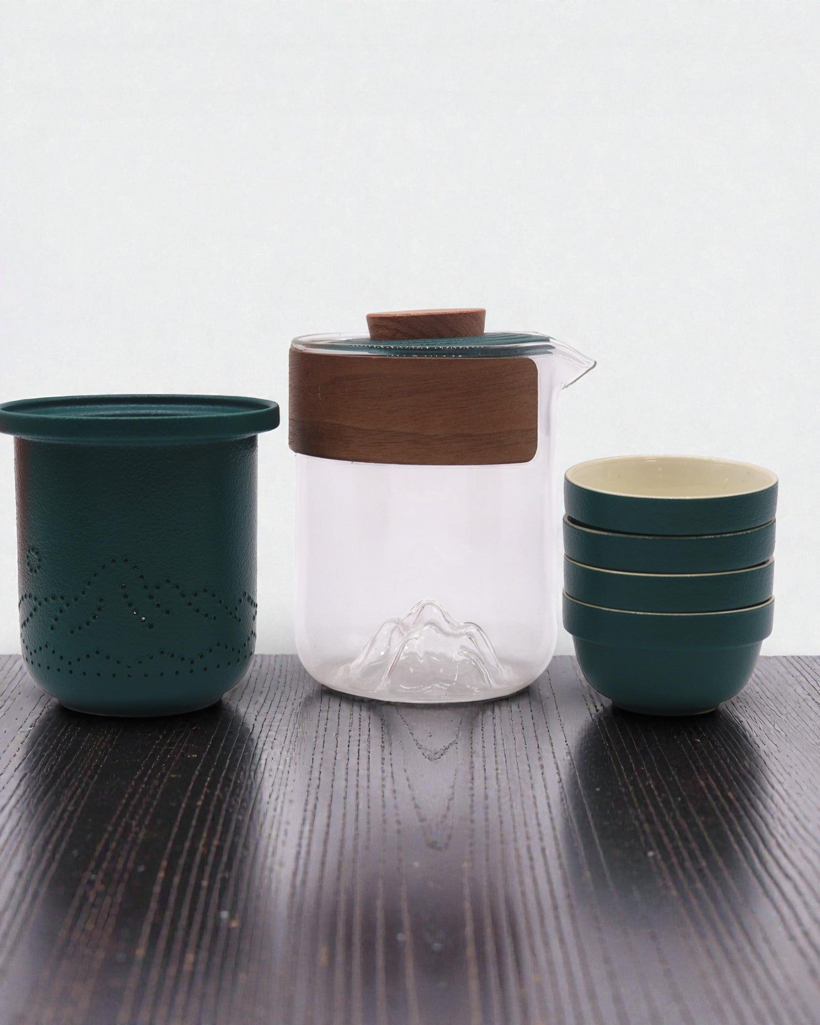 Bergsexpedition – turistiskt teset med 4 koppar