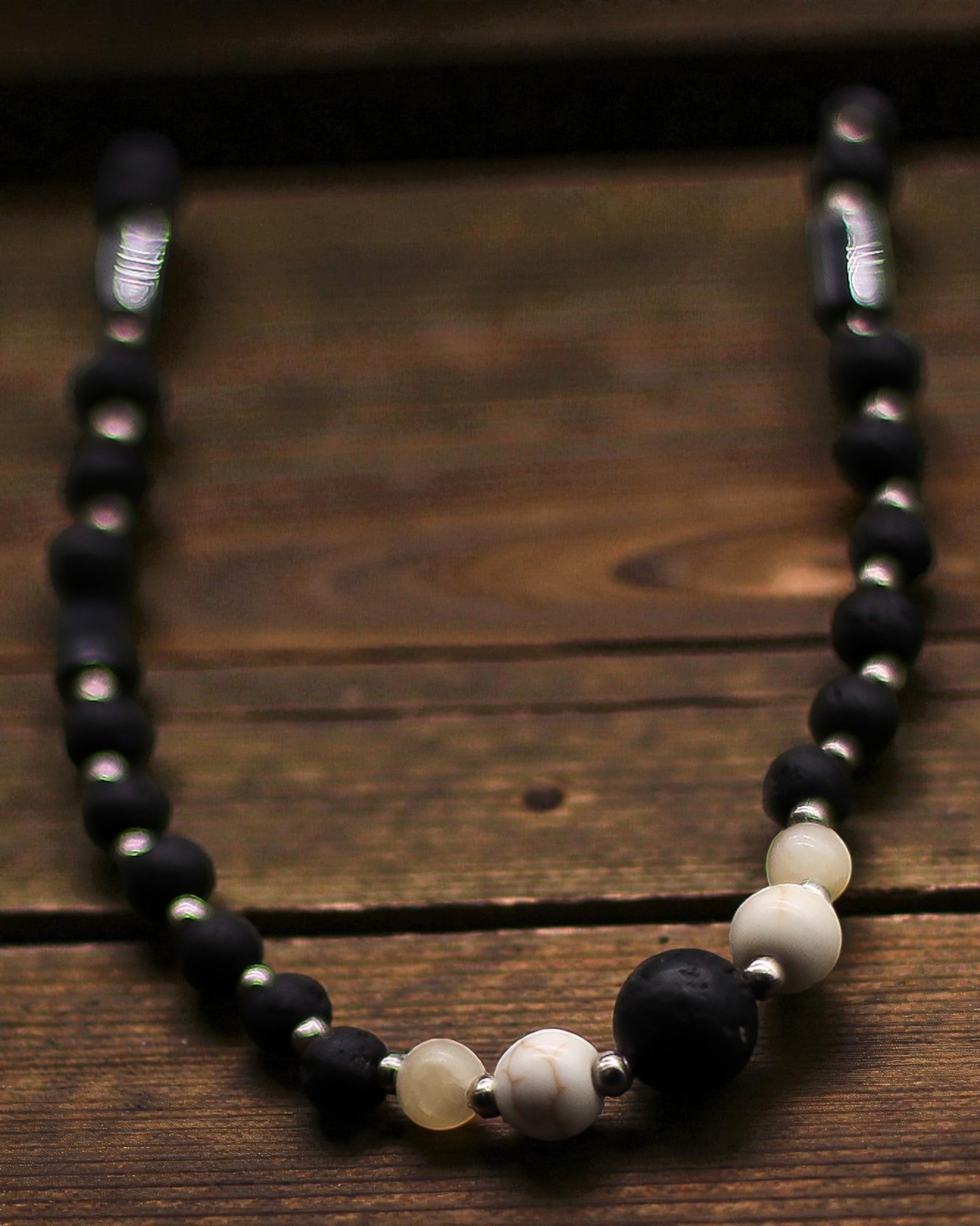 Halsbandet Vulkanens Essens – Kulturell koppling