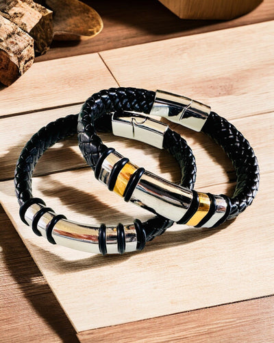 Modigt Hip Hop Armband för Män med Anpassad Gravyr och Magnetiskt Lås – Välj Stil med Silver- eller Gulddetaljer, 22cm PU-läder